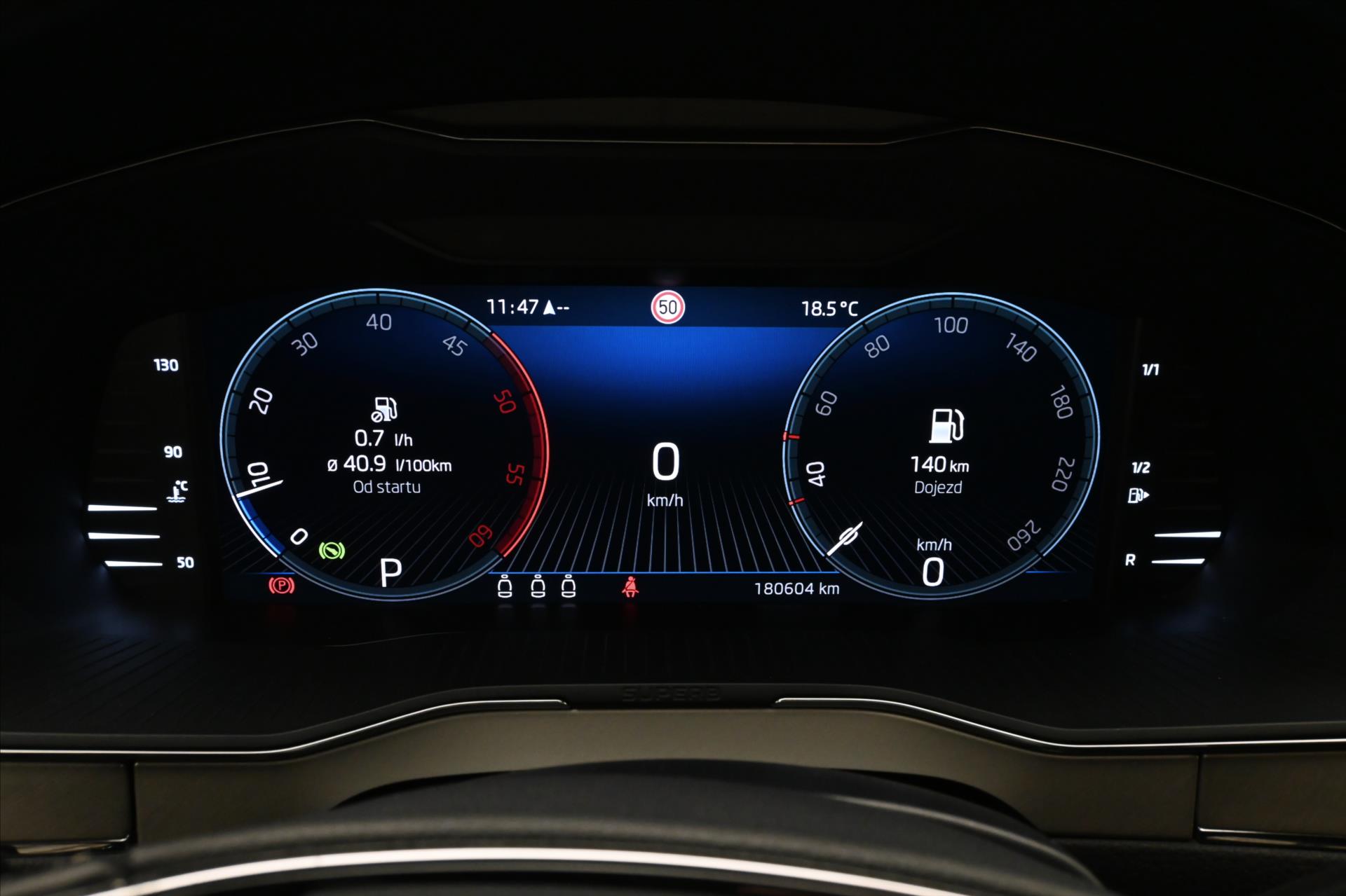 Main photo of the car Skoda Superb 2,0 TDI 147kW DSG Style Záruka až 5 let (16)
