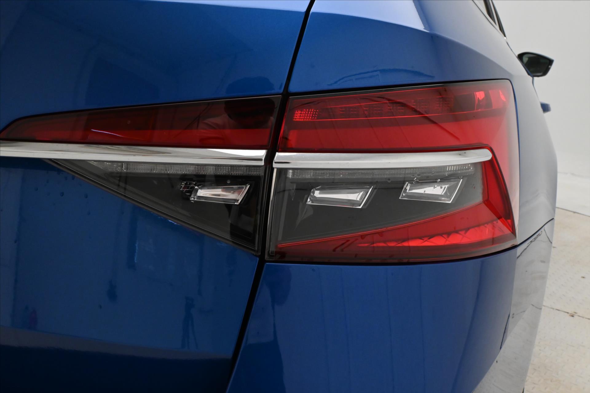 Main photo of the car Skoda Superb 2,0 TDI 147kW DSG Style Záruka až 5 let (31)