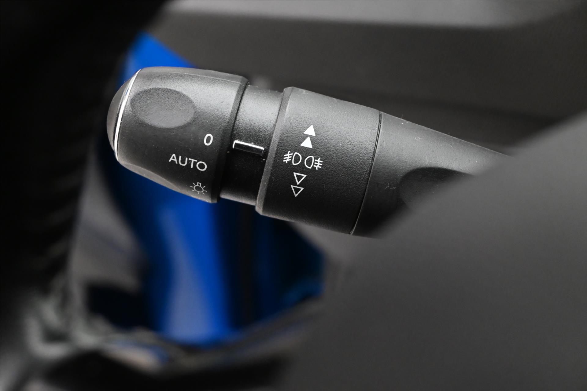 Hlavní fotografie vozu Peugeot 308 1,5 BlueHDI 96 kW Allure Záruka až 5 let (27)