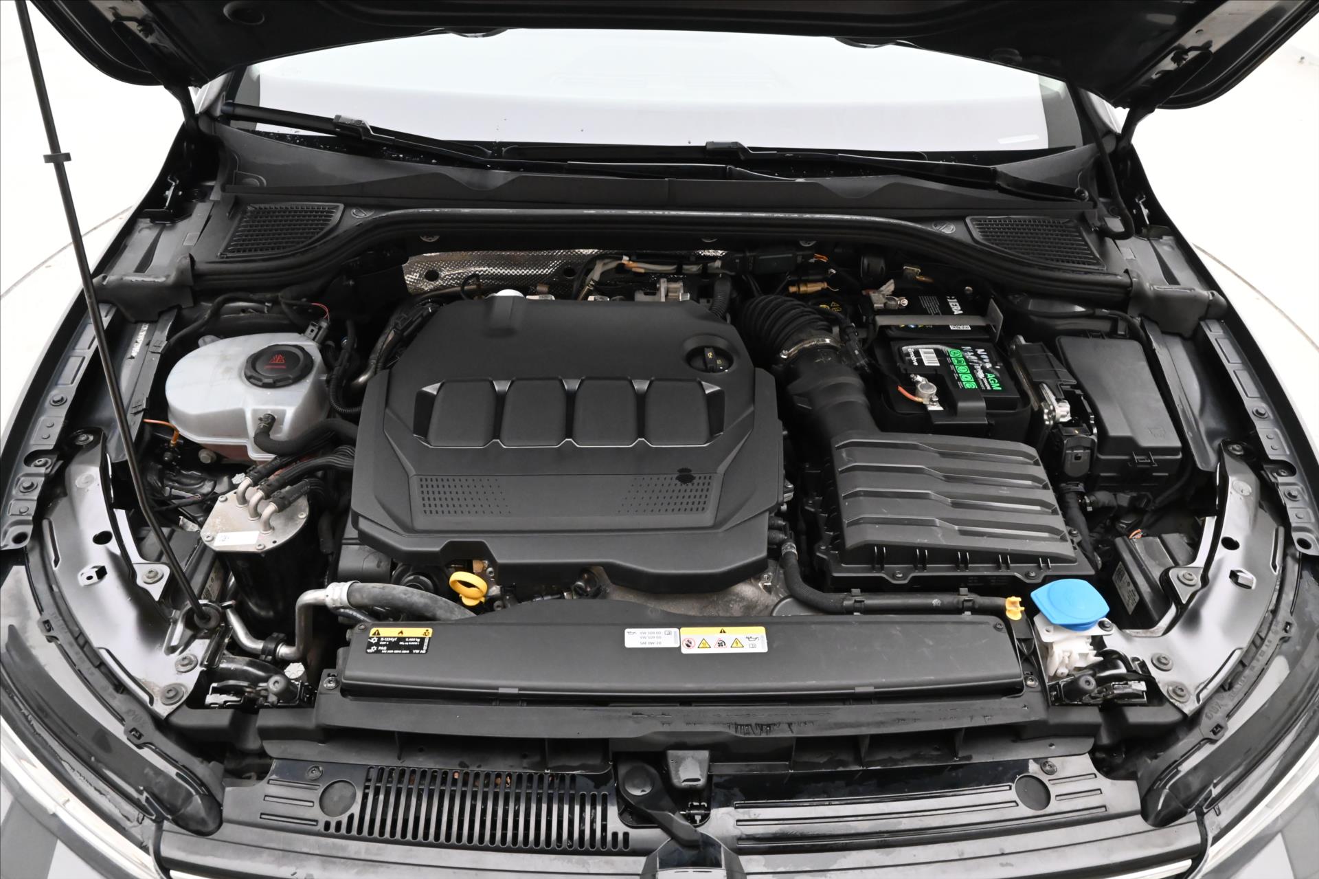 Hlavní fotografie vozu Volkswagen Golf 2,0 TDI 85 kW DSG Life Záruka až 5 let (9)