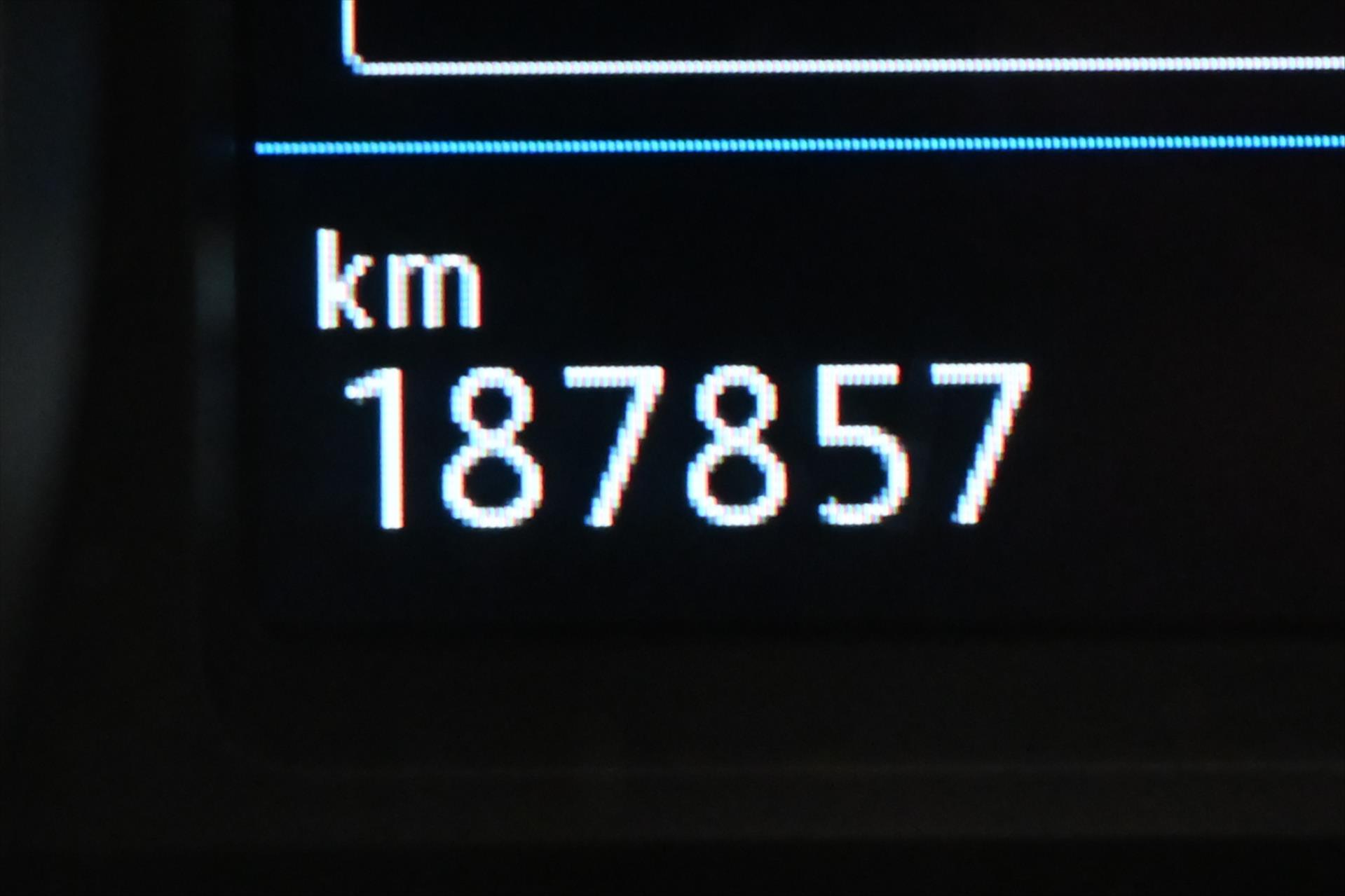 Hlavní fotografie vozu Volkswagen Passat 2,0 TDI 110 kW DSG ELEGANCE Záruka až 5 let (17)