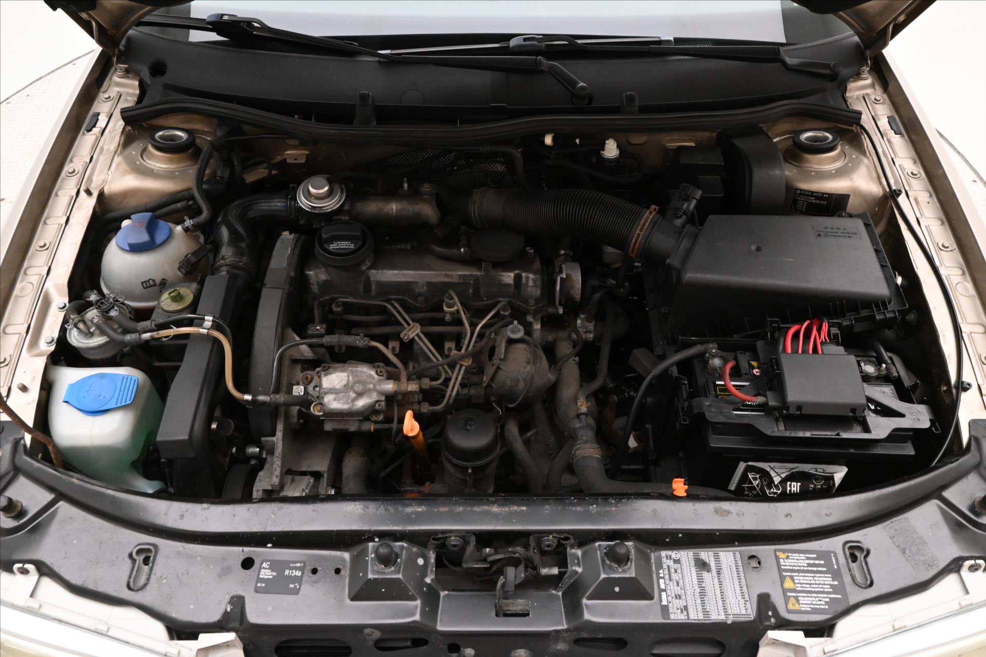 Hlavní fotografie vozu Škoda Octavia 1,9 TDI 81 kW Ambition Tažné (9)