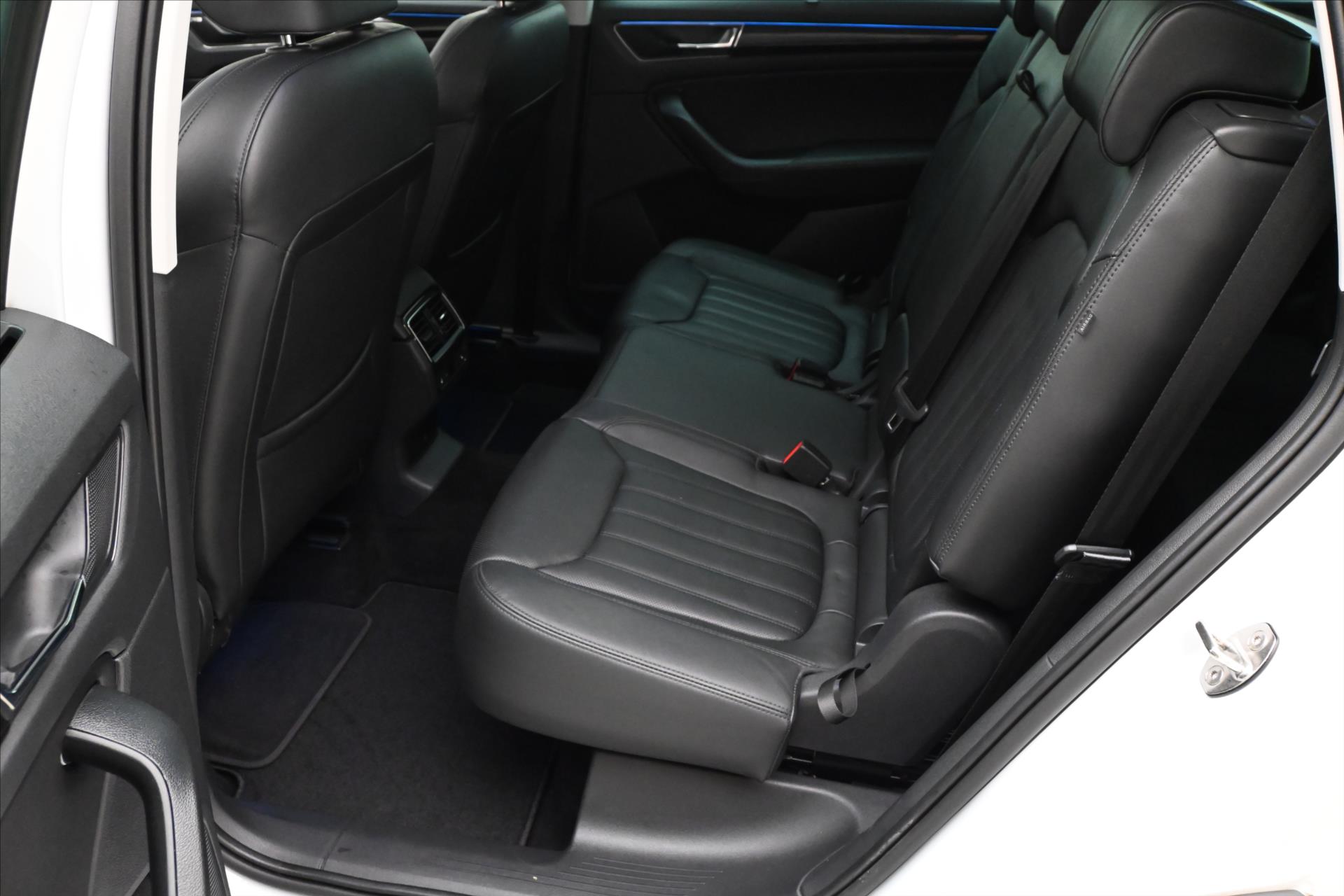 Main photo of the car Skoda Kodiaq 2,0 TSI 140KW DSG 4x4 7MÍST STYLE Záruka až 5 let (15)