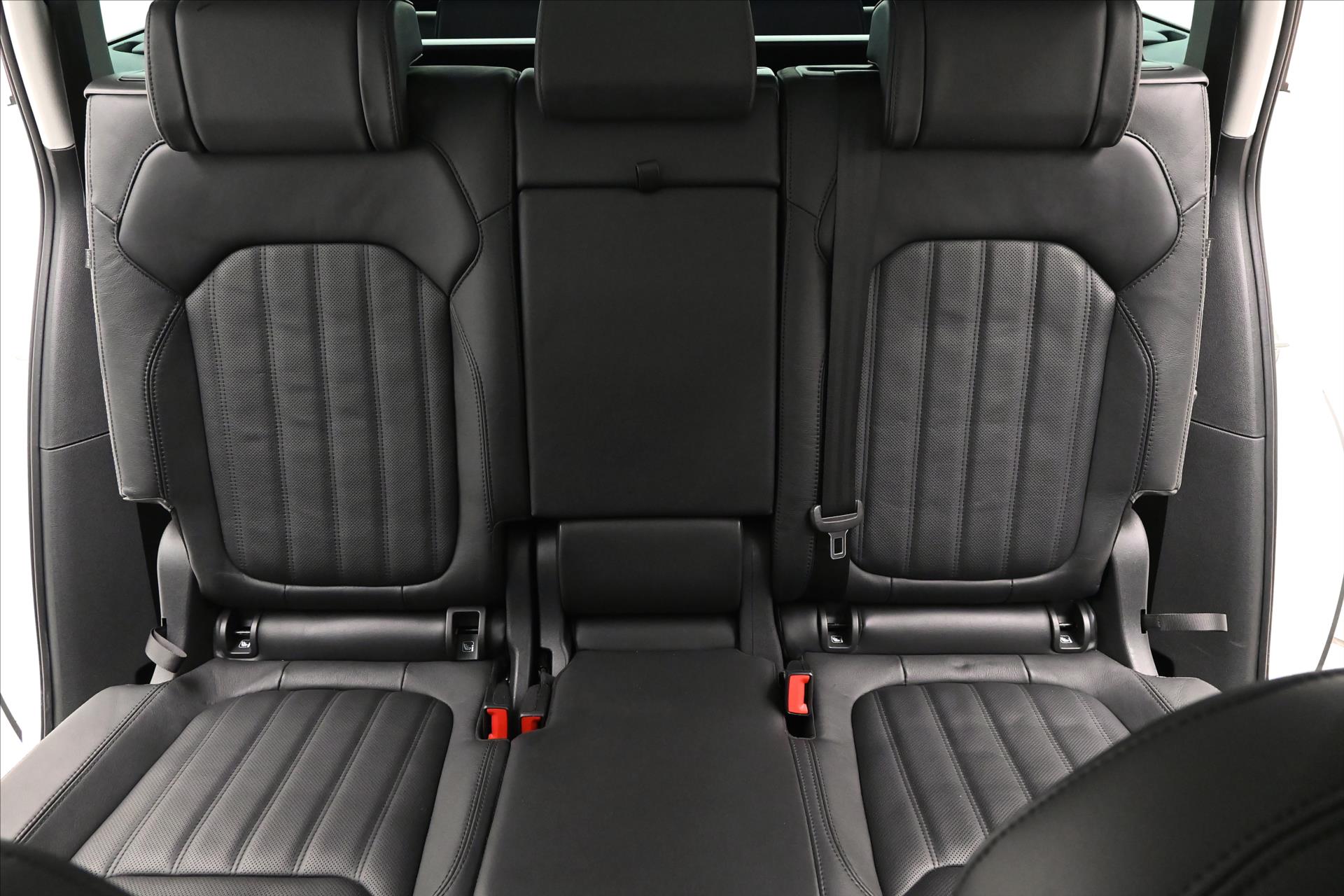 Main photo of the car Skoda Kodiaq 2,0 TSI 140KW DSG 4x4 7MÍST STYLE Záruka až 5 let (30)
