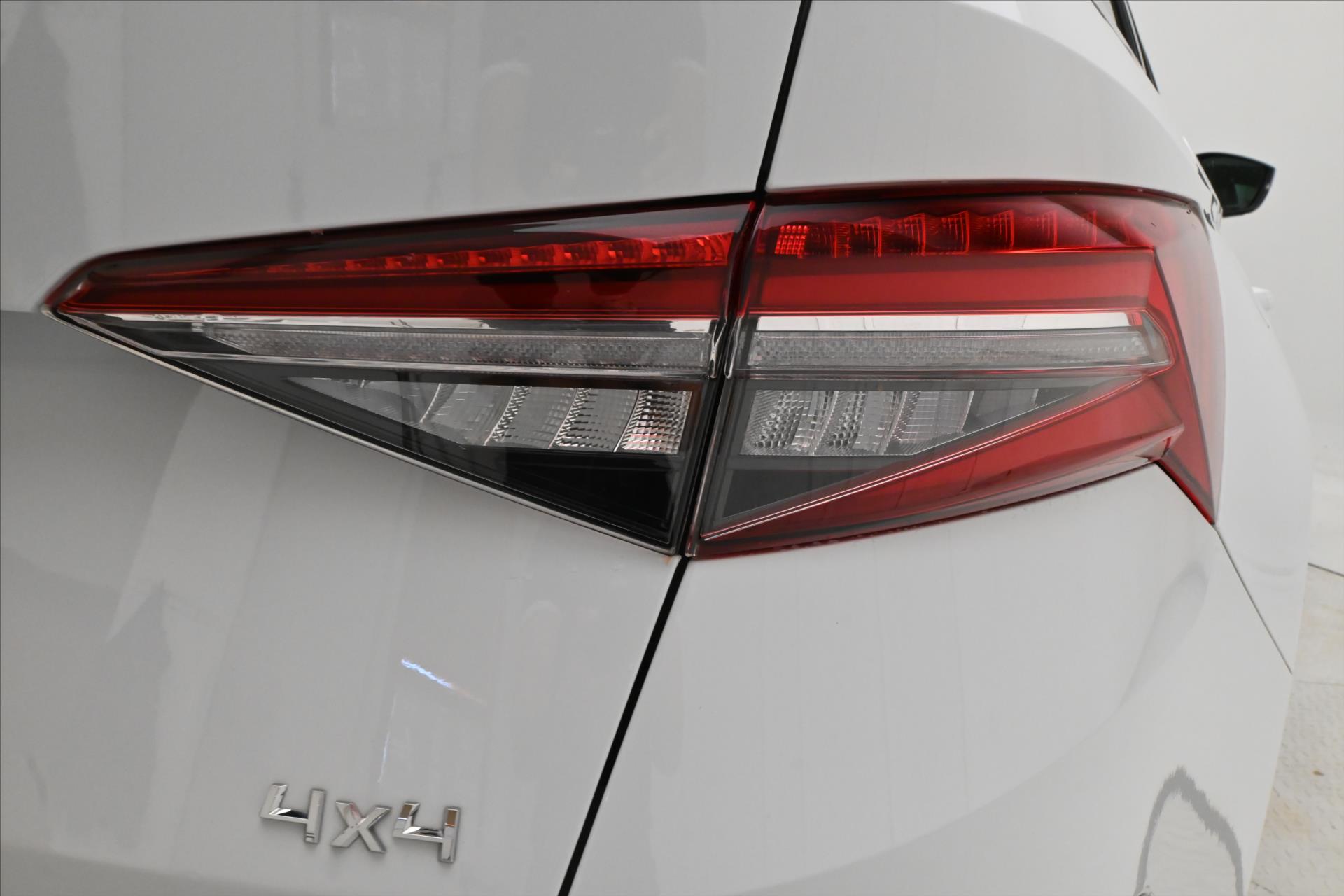Main photo of the car Skoda Kodiaq 2,0 TSI 140KW DSG L&K 4x4 7MÍST STYLE Záruka až 5 let (34)