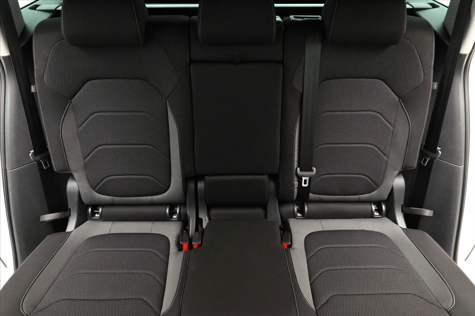 Hlavní fotografie vozu Škoda Kodiaq 1,5 TSI 110kW DSG Ambition Záruka až 5 let (28)