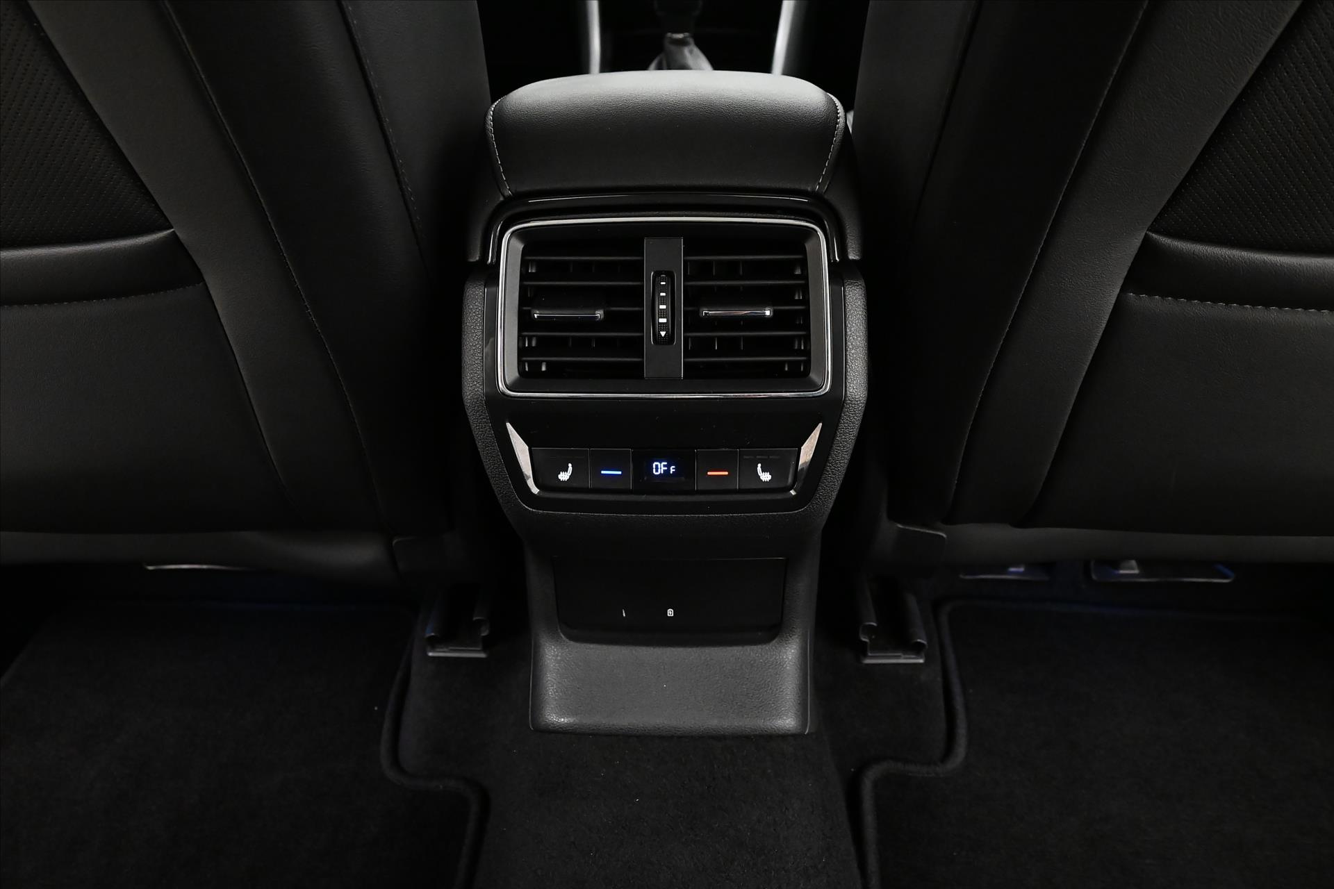 Hlavní fotografie vozu Škoda Kodiaq 2,0 TDI 147kW L&K DSG 4x4 Záruka až 5 let (22)