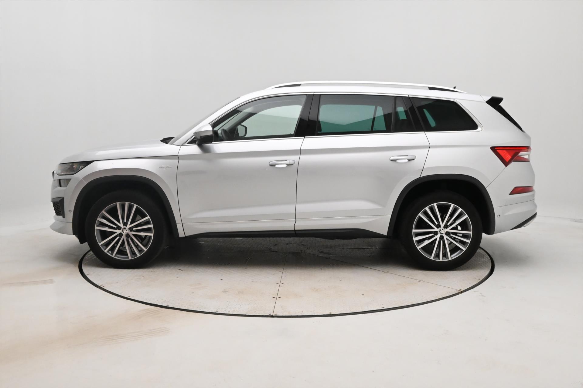 Hlavní fotografie vozu Škoda Kodiaq 2,0 TDI 147kW L&K DSG 4x4 Záruka až 5 let (8)