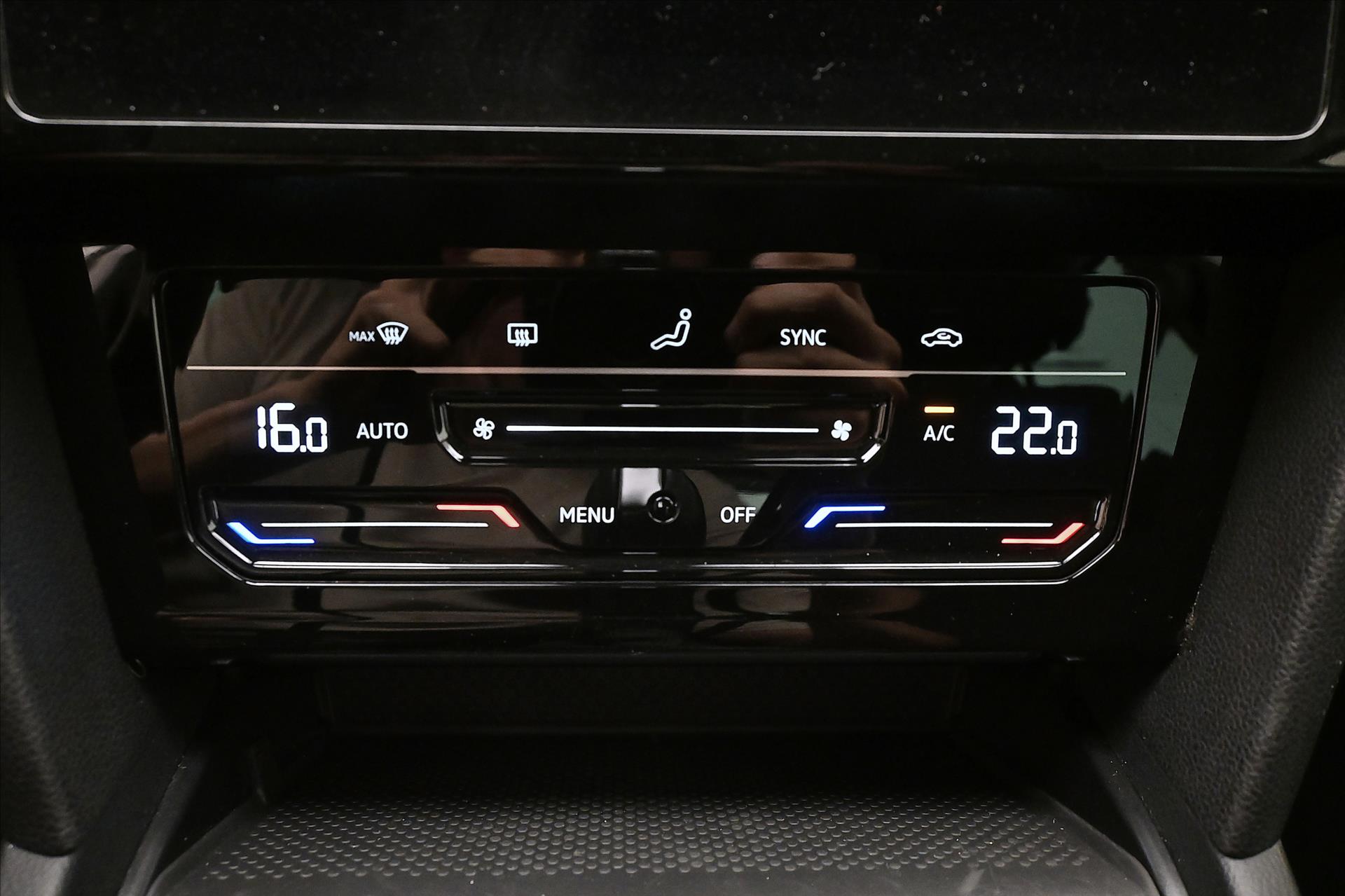Hlavní fotografie vozu Volkswagen Passat 2,0 TDI 110kW DSG Business Záruka až 5 let (18)