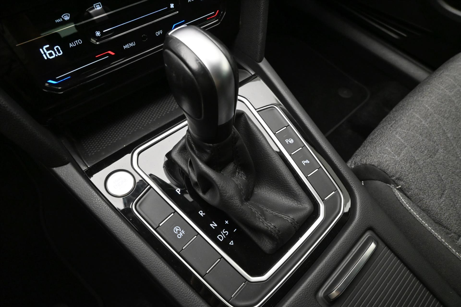 Hlavní fotografie vozu Volkswagen Passat 2,0 TDI 110kW DSG Business Záruka až 5 let (19)