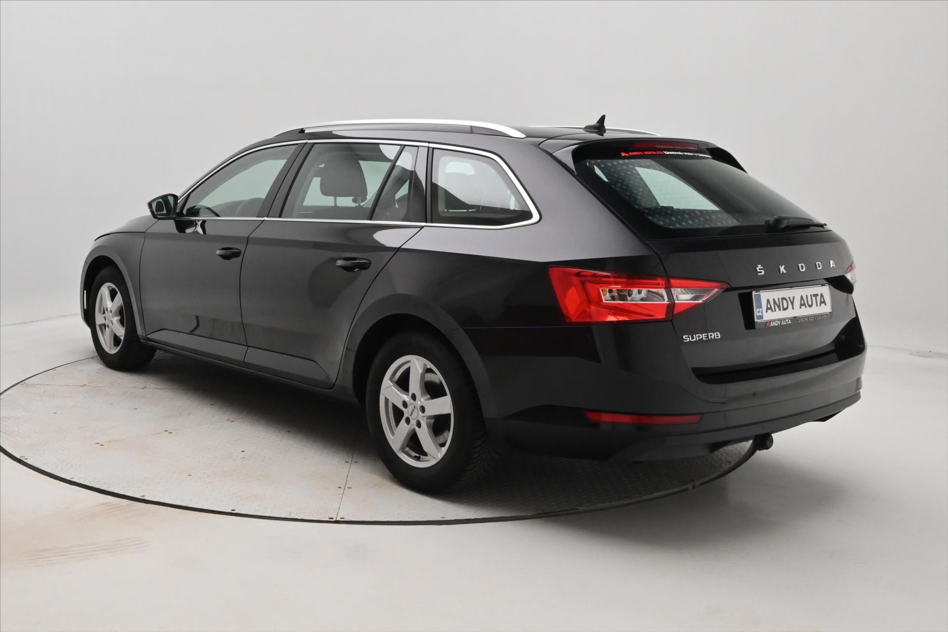 Hlavní fotografie vozu Škoda Superb 2,0 TDI 110kW DSG Style Záruka až 5 let (7)