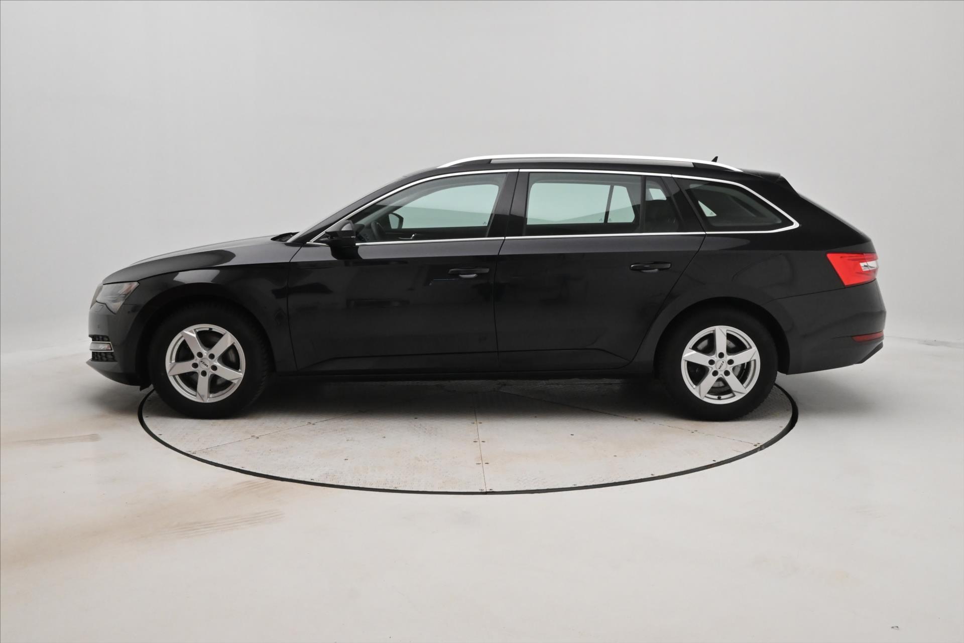 Hlavní fotografie vozu Škoda Superb 2,0 TDI 110kW DSG Style Záruka až 5 let (8)