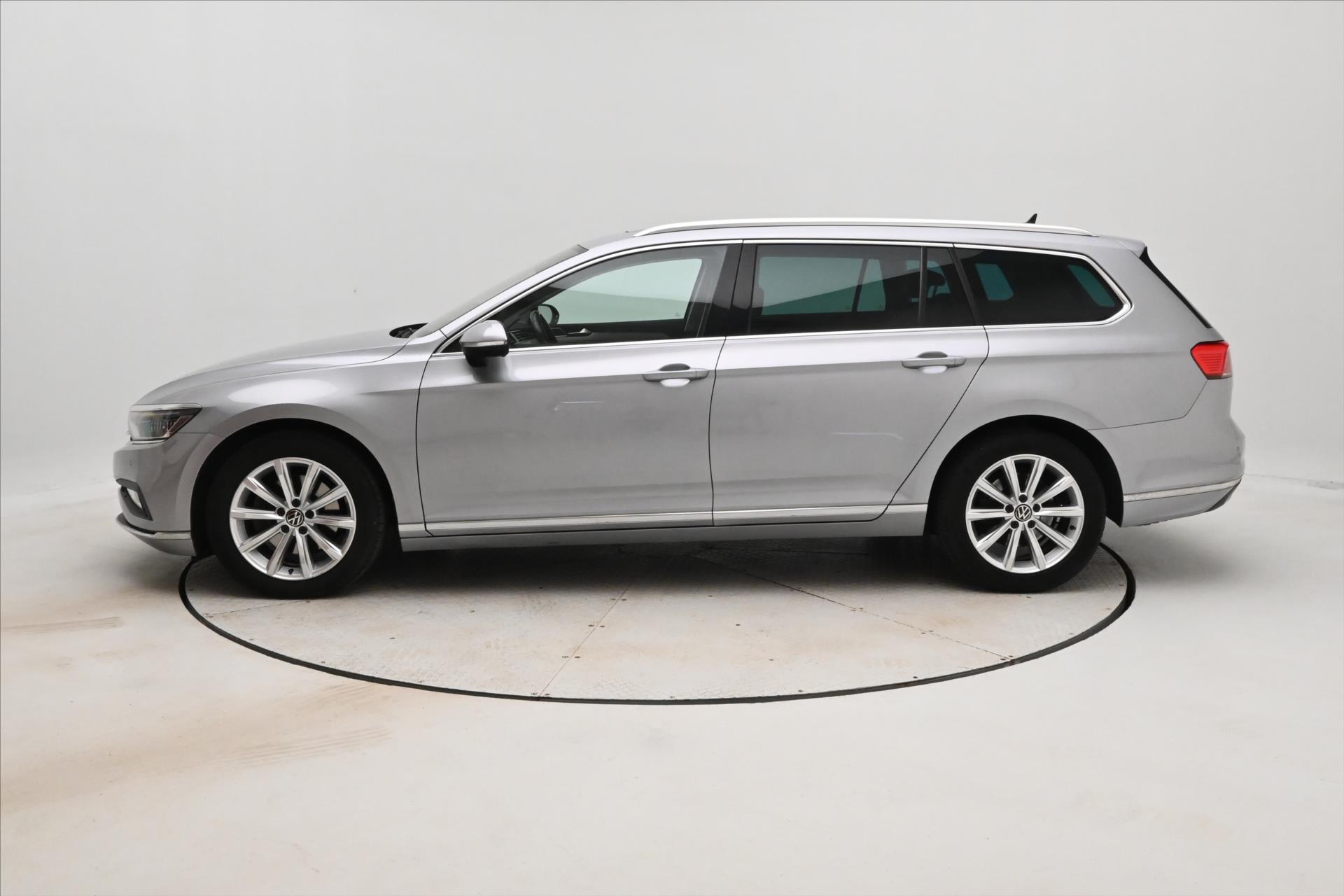 Main photo of the car Volkswagen Passat 2,0 TDI 147kW DSG Elegance Záruka až 5 let (8)