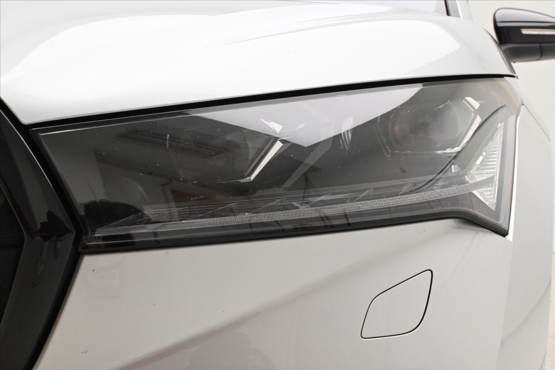 Hlavní fotografie vozu Škoda Enyaq iV 60 132kW SportPlus SOH 87%  Záruka až 3 rok (26)