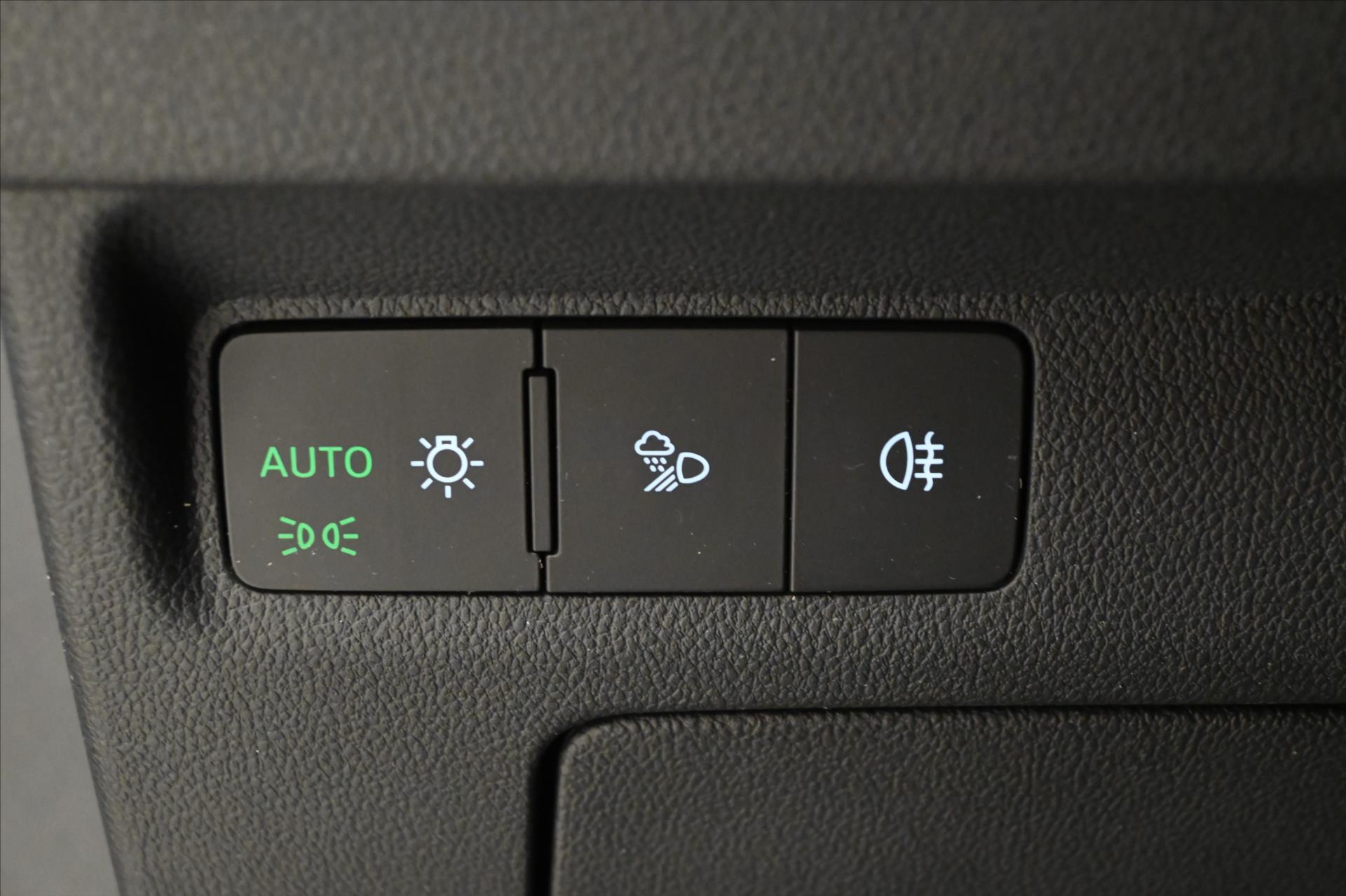 Main photo of the car Skoda Enyaq iV BEV 60 132kW SportPlus Záruka až 3 roky (24)