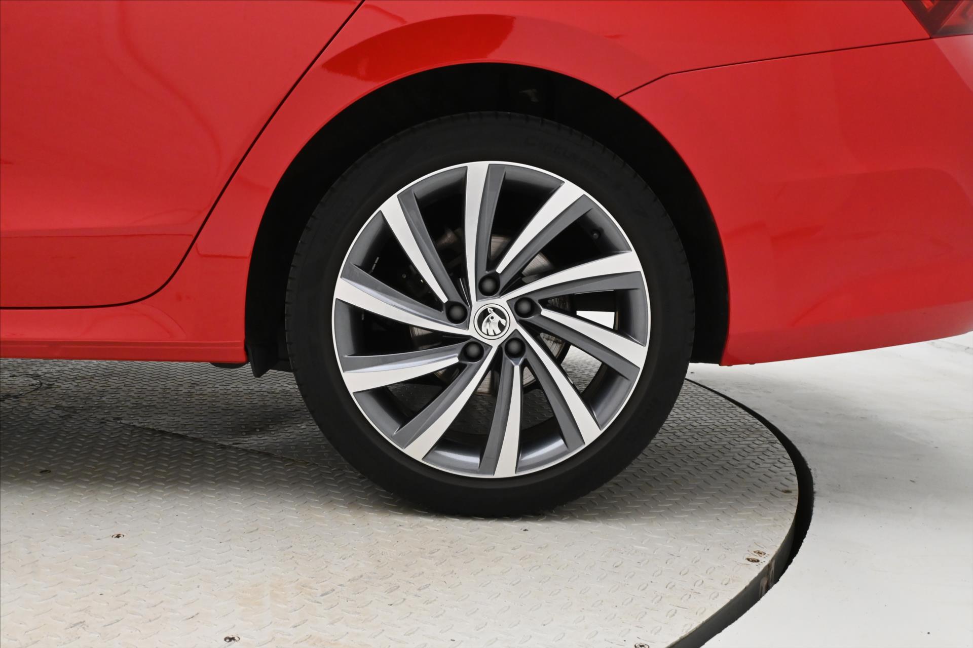 Hlavní fotografie vozu Škoda Octavia 1,0 TSI e-TEC 81kW DSG Style Záruka až 5 let (33)