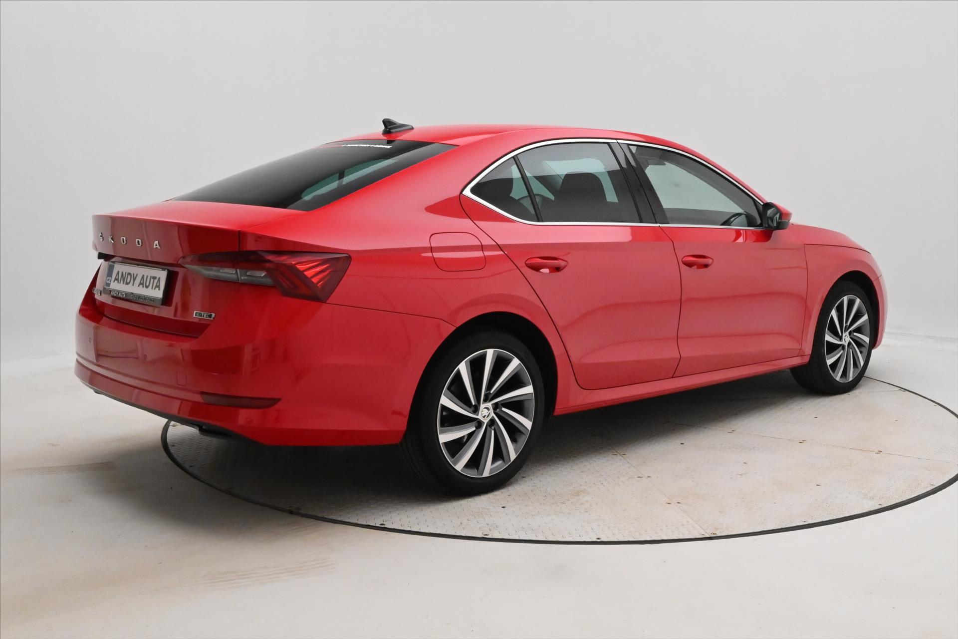 Hlavní fotografie vozu Škoda Octavia 1,0 TSI e-TEC 81kW DSG Style Záruka až 5 let (5)