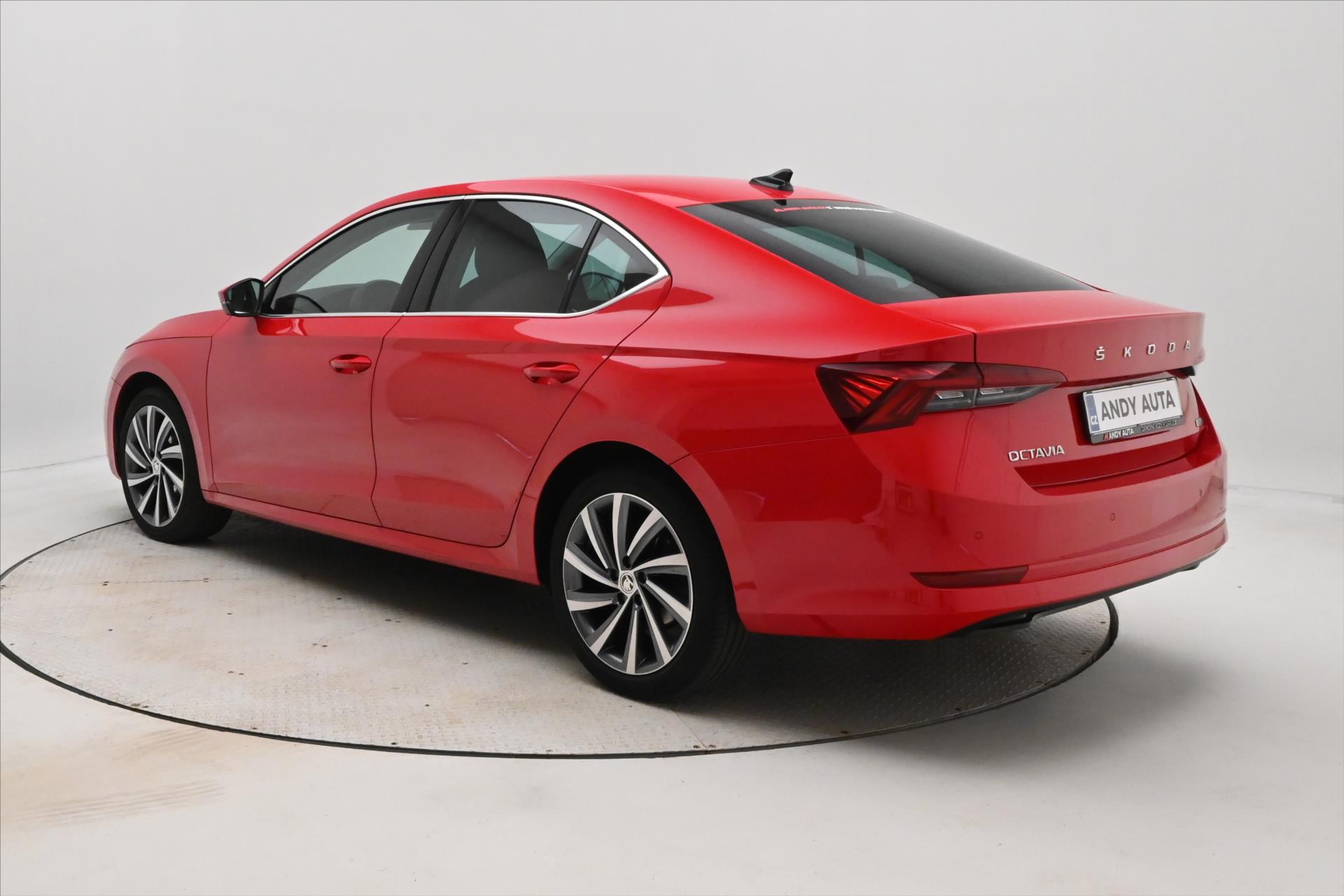 Hlavní fotografie vozu Škoda Octavia 1,0 TSI e-TEC 81kW DSG Style Záruka až 5 let (7)