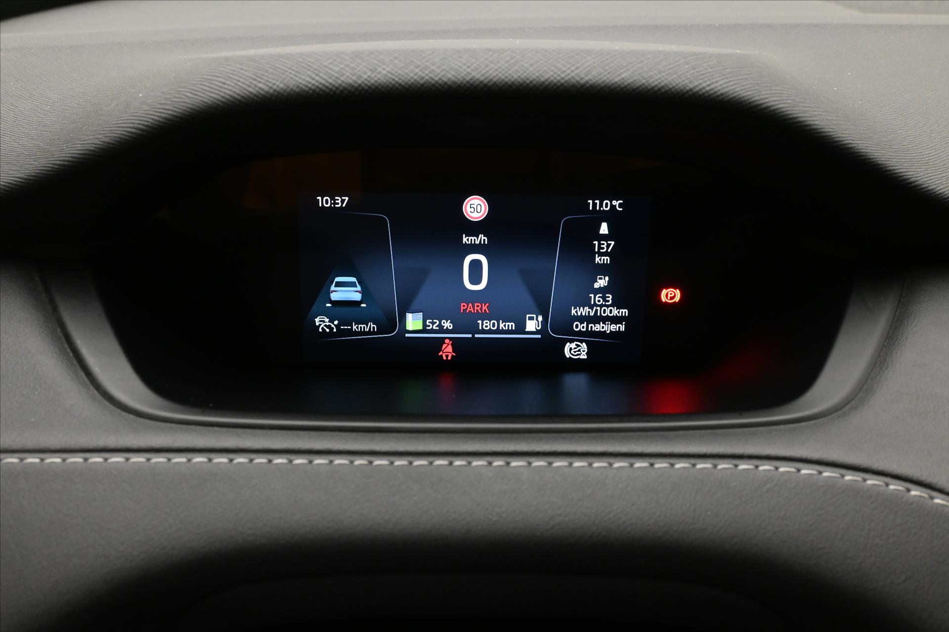 Hlavní fotografie vozu Škoda Enyaq iV60 132 kW SportLINE Záruka až 3 roky (16)