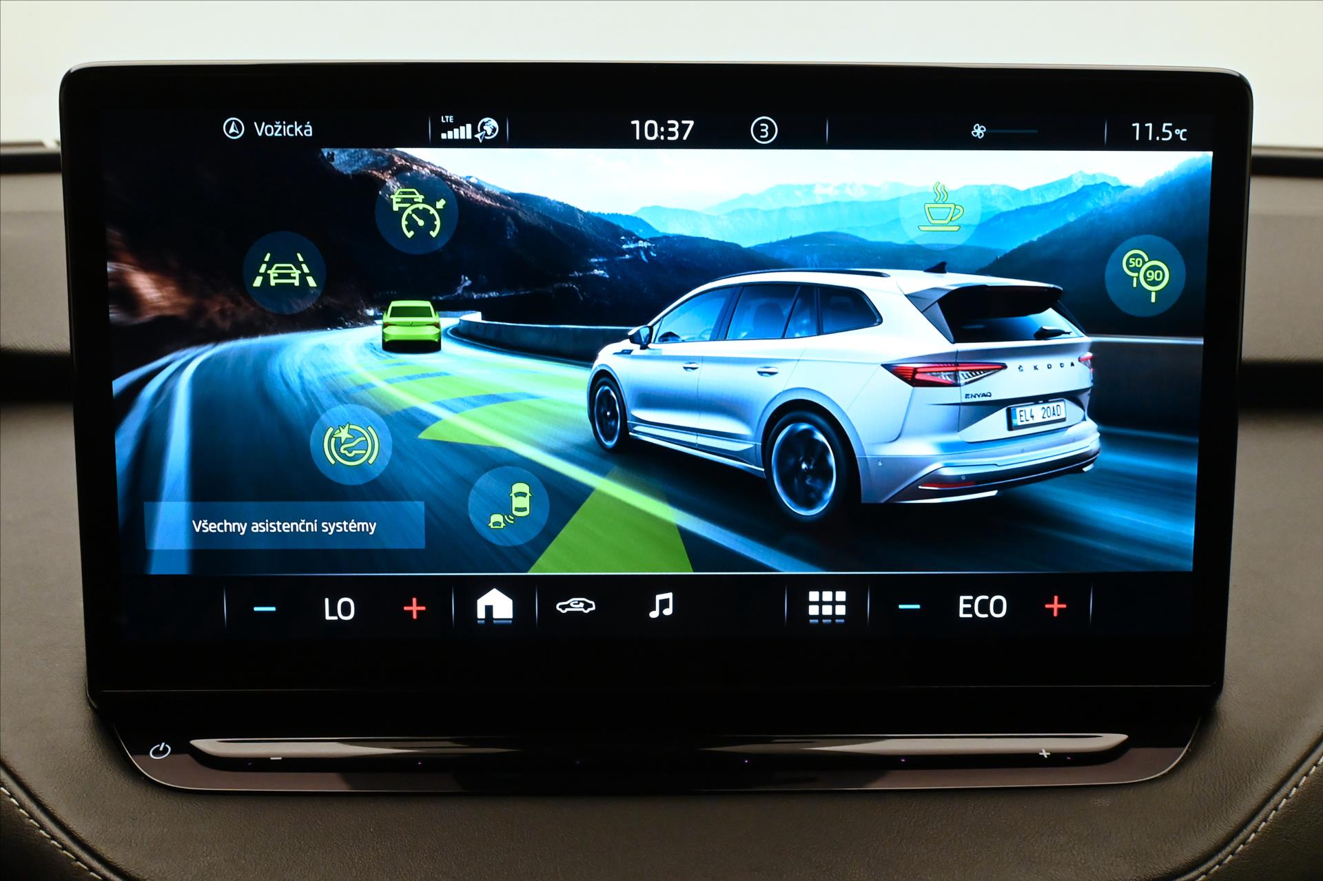 Hlavní fotografie vozu Škoda Enyaq iV60 132 kW SportLINE Záruka až 3 roky (19)
