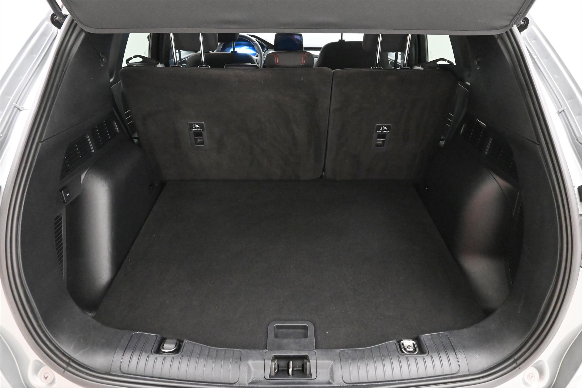 Hlavní fotografie vozu Ford Kuga 2,5 Hybrid 112kW SOH-100% ST-Line AT Záruka až 5 let (10)