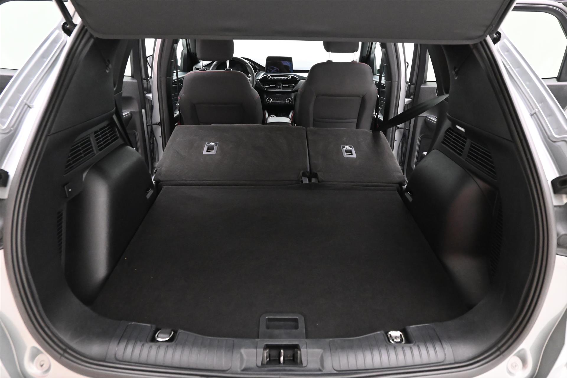 Hlavní fotografie vozu Ford Kuga 2,5 Hybrid 112kW SOH-100% ST-Line AT Záruka až 5 let (11)