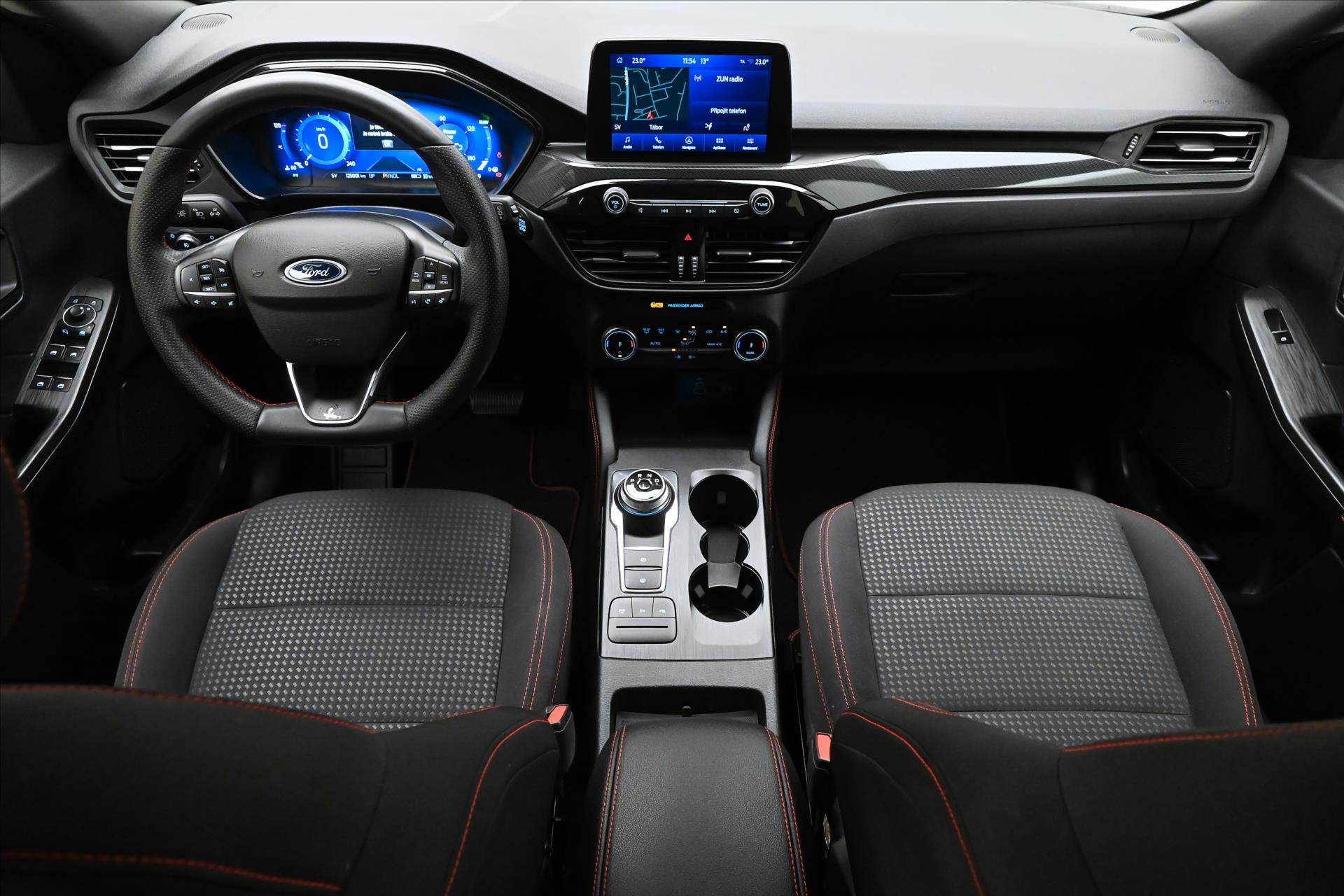 Hlavní fotografie vozu Ford Kuga 2,5 Hybrid 112kW SOH-100% ST-Line AT Záruka až 5 let (15)