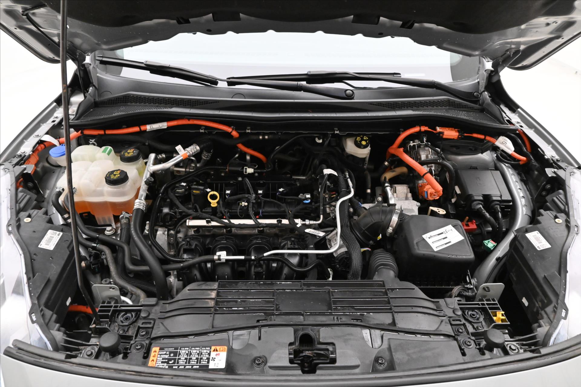 Hlavní fotografie vozu Ford Kuga 2,5 Hybrid 112kW ST-Line AT Záruka až 5 let (9)