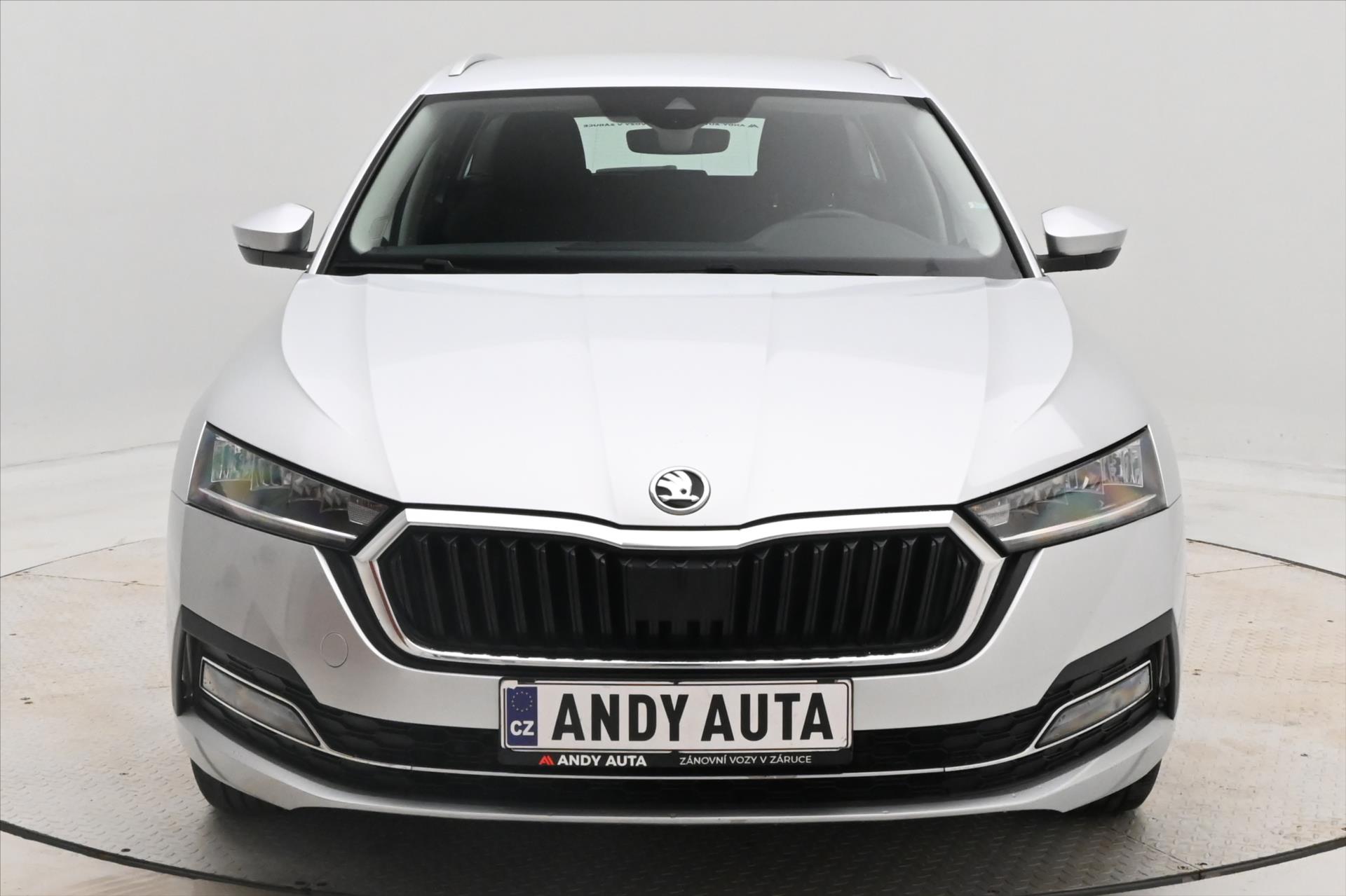Hlavní fotografie vozu Škoda Octavia 2,0 TDI 110kW DSG Style Záruka až 5 let (2)