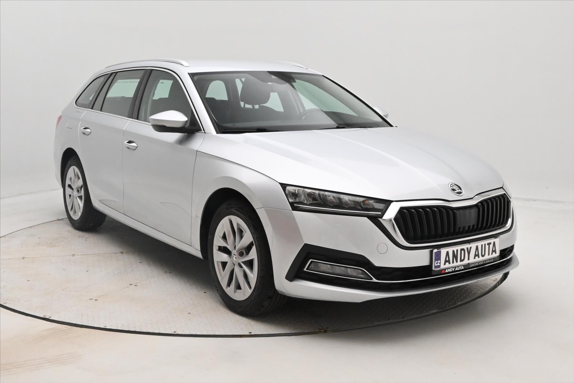 Hlavní fotografie vozu Škoda Octavia 2,0 TDI 110kW DSG Style Záruka až 5 let (3)