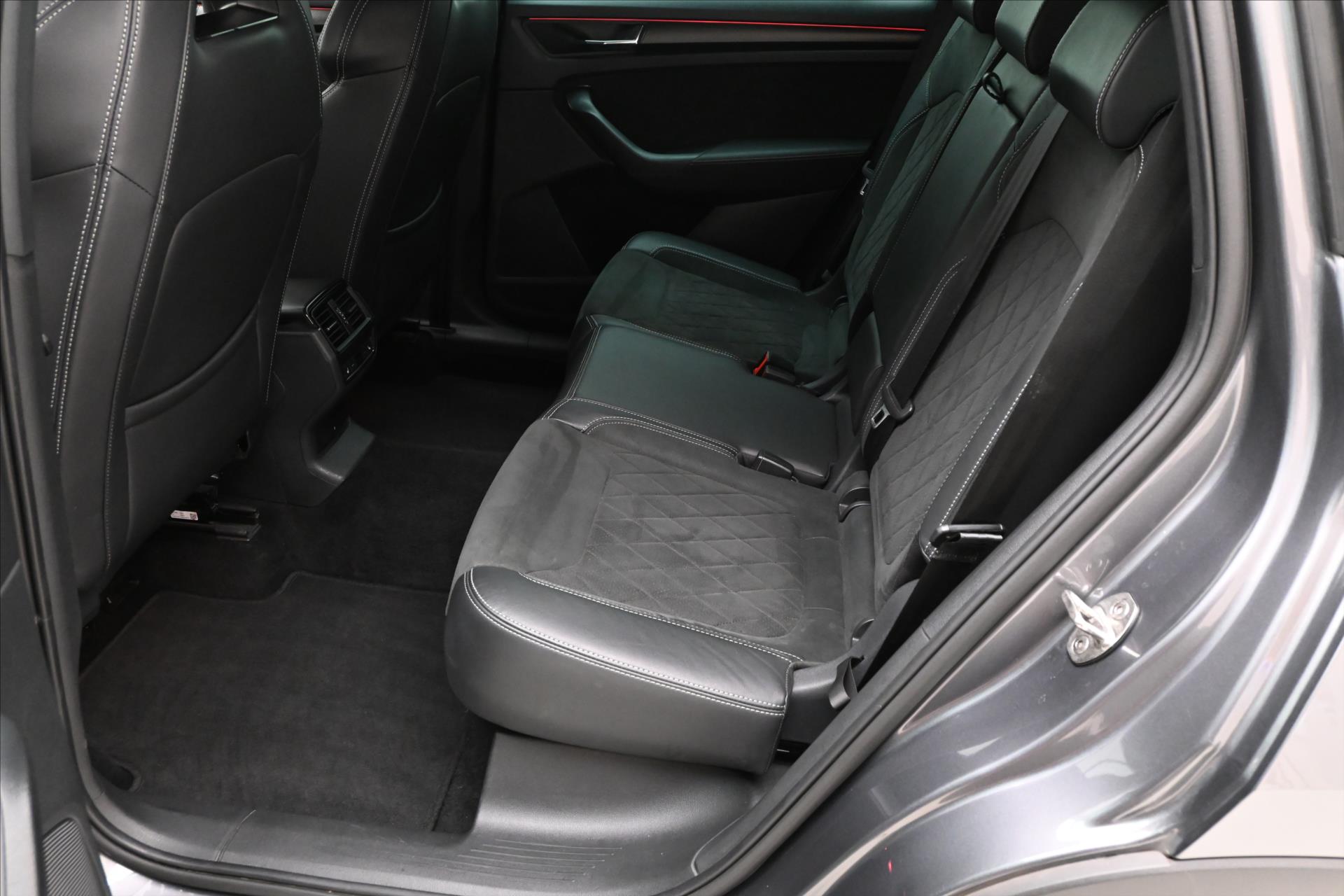 Hlavní fotografie vozu Škoda Kodiaq 2,0 TDI 147kW DSG 4x4 Sportline Záruka až 5 let (14)