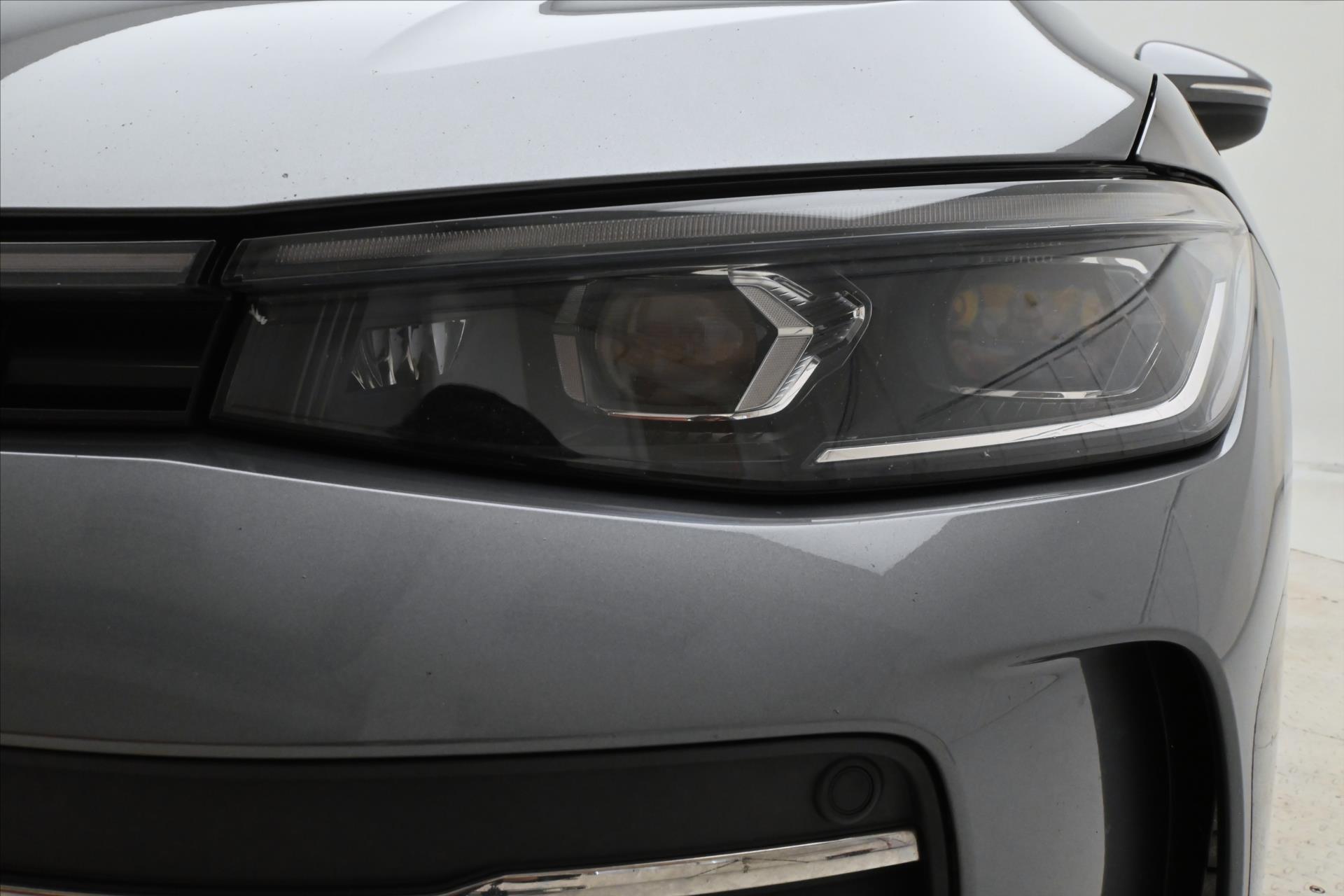 Main photo of the car Volkswagen Passat 2.0 TDI 110 kW DSG Business Warranty up to 5 years (31)