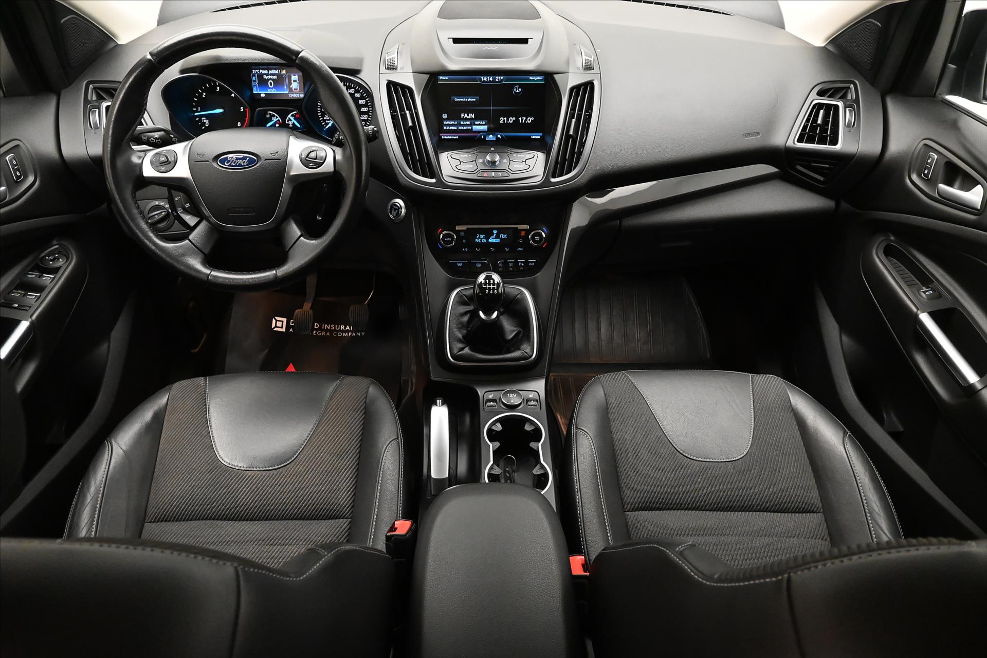 Main photo of the car Ford Kug 2,0 TDCi 110kW Tažné Záruka až 5 let (15)