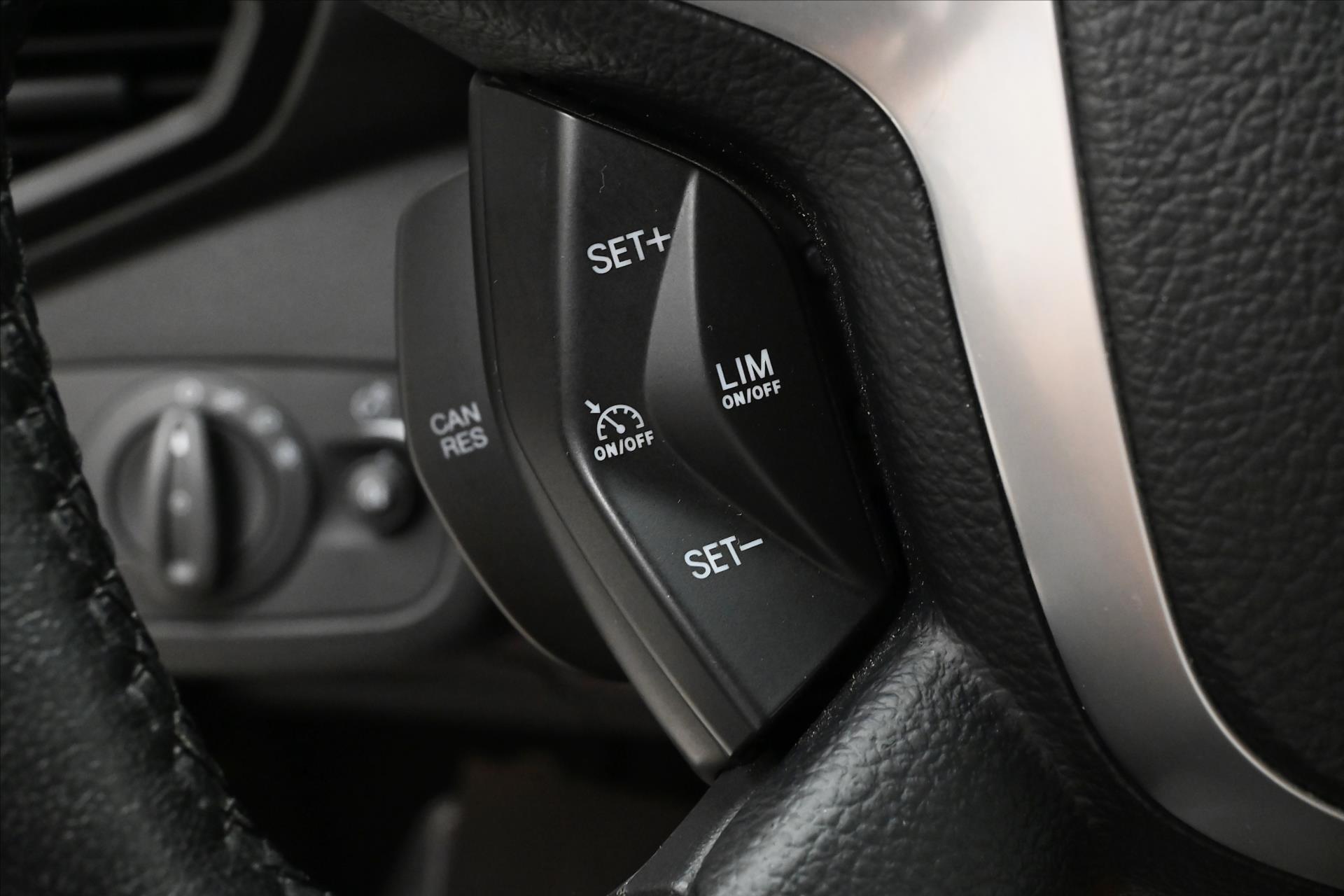 Main photo of the car Ford Kug 2,0 TDCi 110kW Tažné Záruka až 5 let (22)