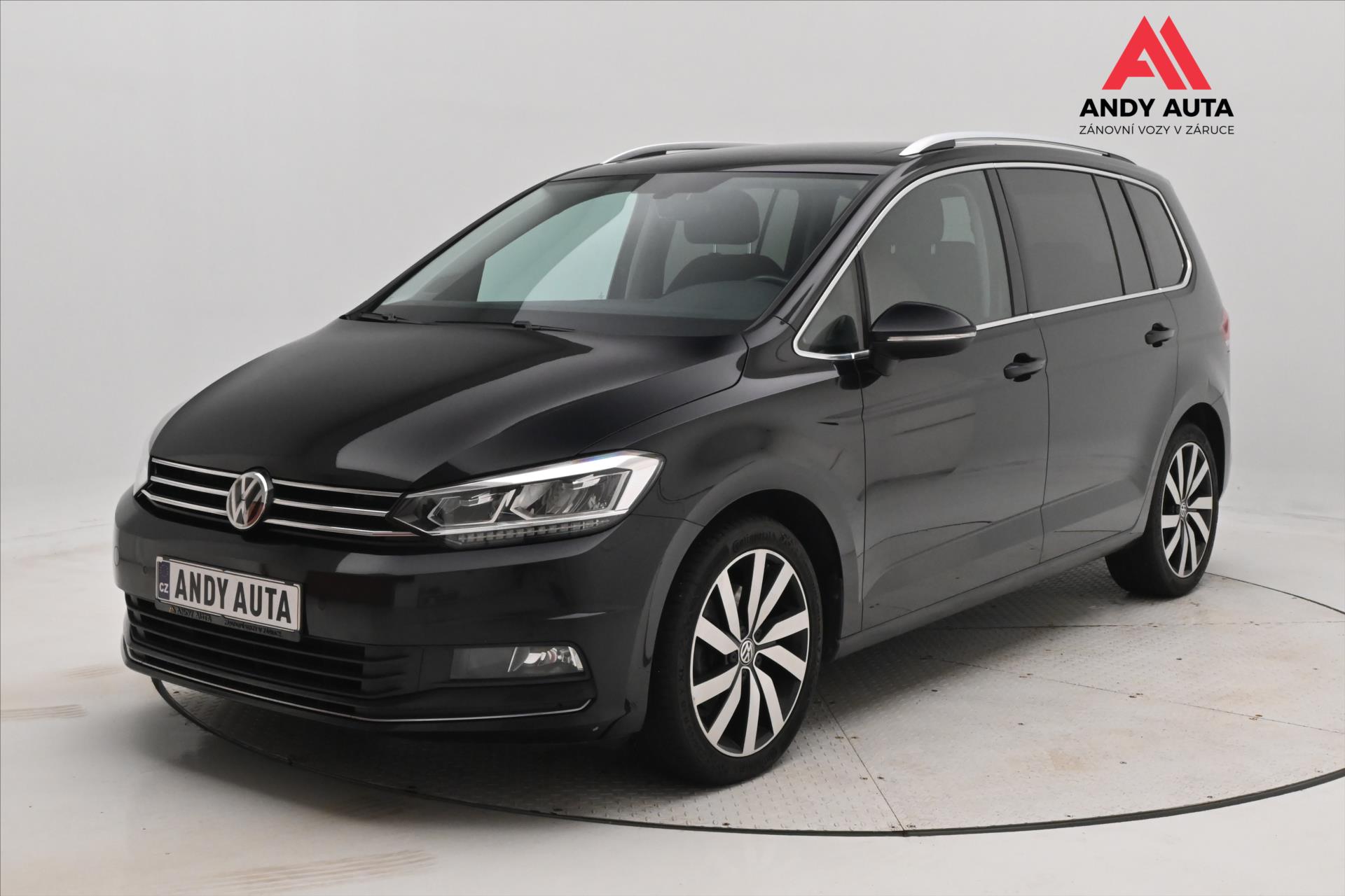 Volkswagen Touran 2,0 TDI 110kW DSG Highline 7míst Záruka až 5 let