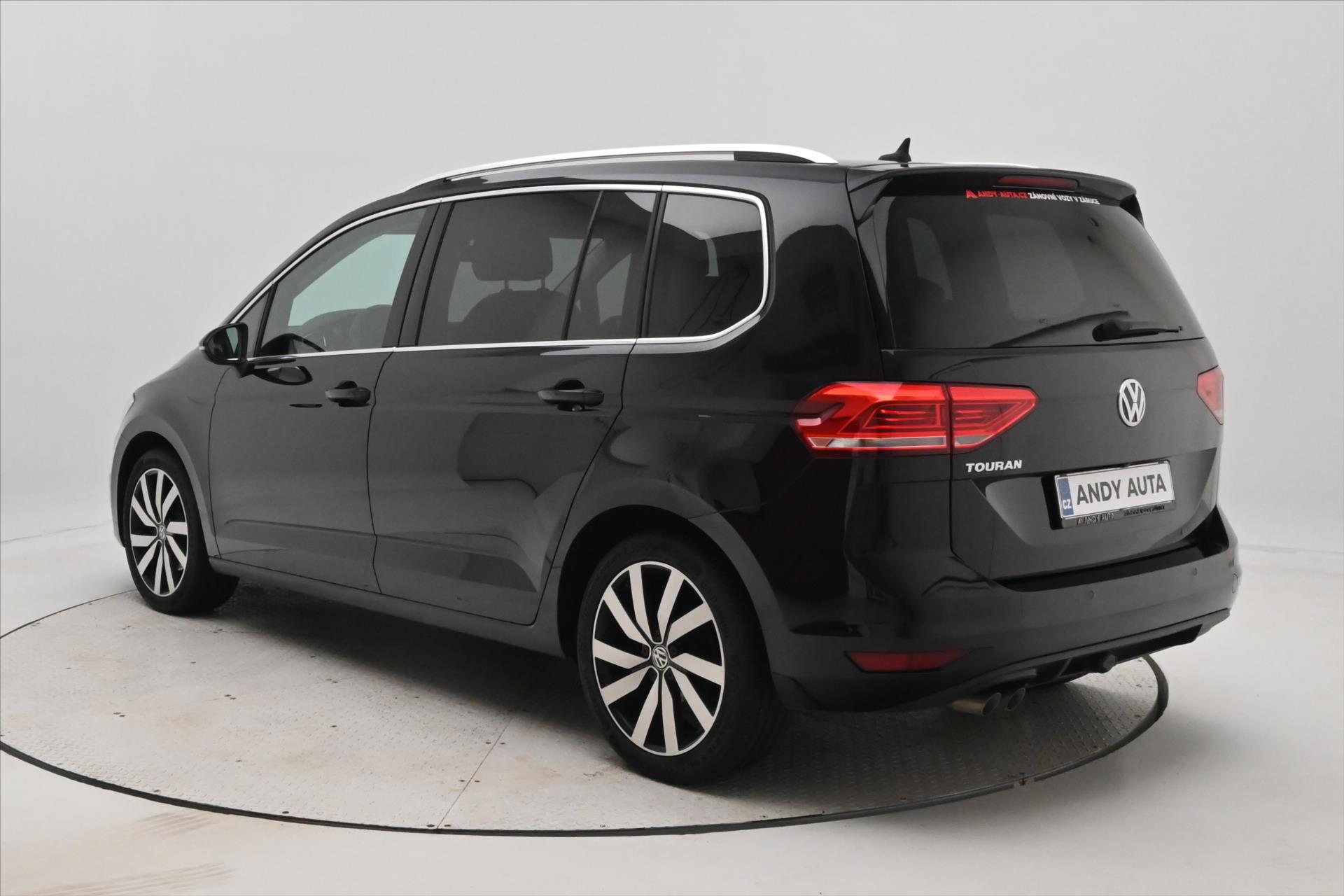 Hlavní fotografie vozu Volkswagen Touran 2,0 TDI 110kW DSG Highline 7míst Záruka až 5 let (7)