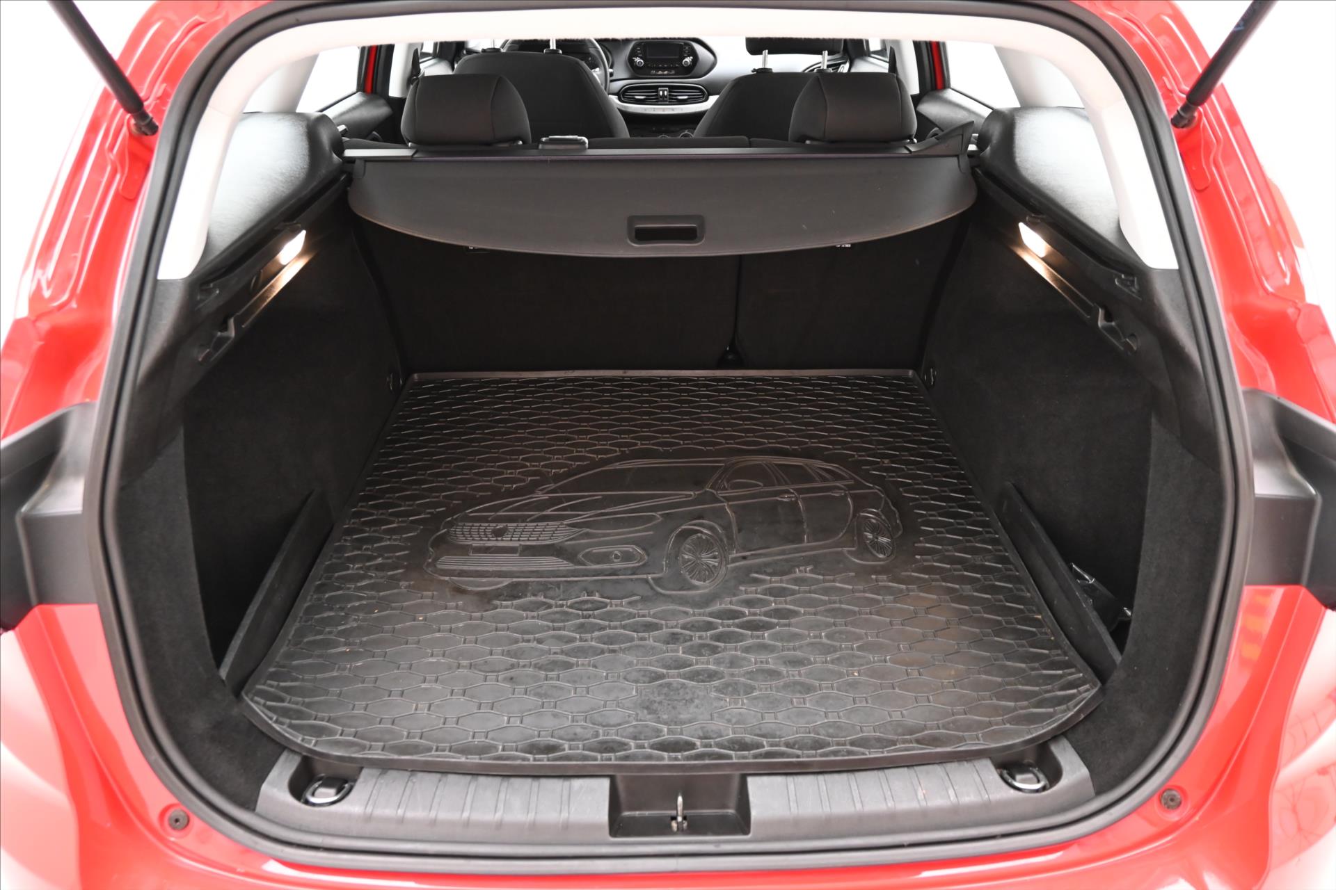 Main photo of the car Fiat Tipo 1,3 MultiJet 70kW nová STK Záruka až 5 let (10)