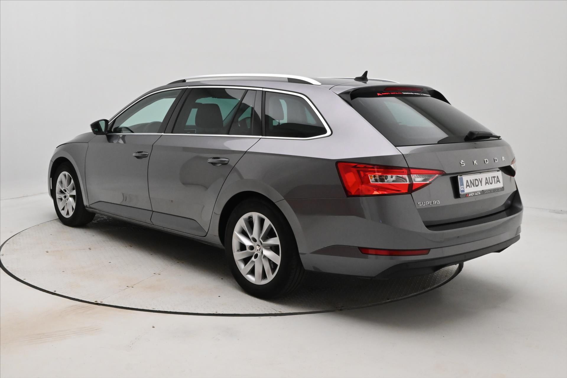 Hlavní fotografie vozu Škoda Superb 2,0 TDI 110kW DSG Style Záruka až 5 let (7)