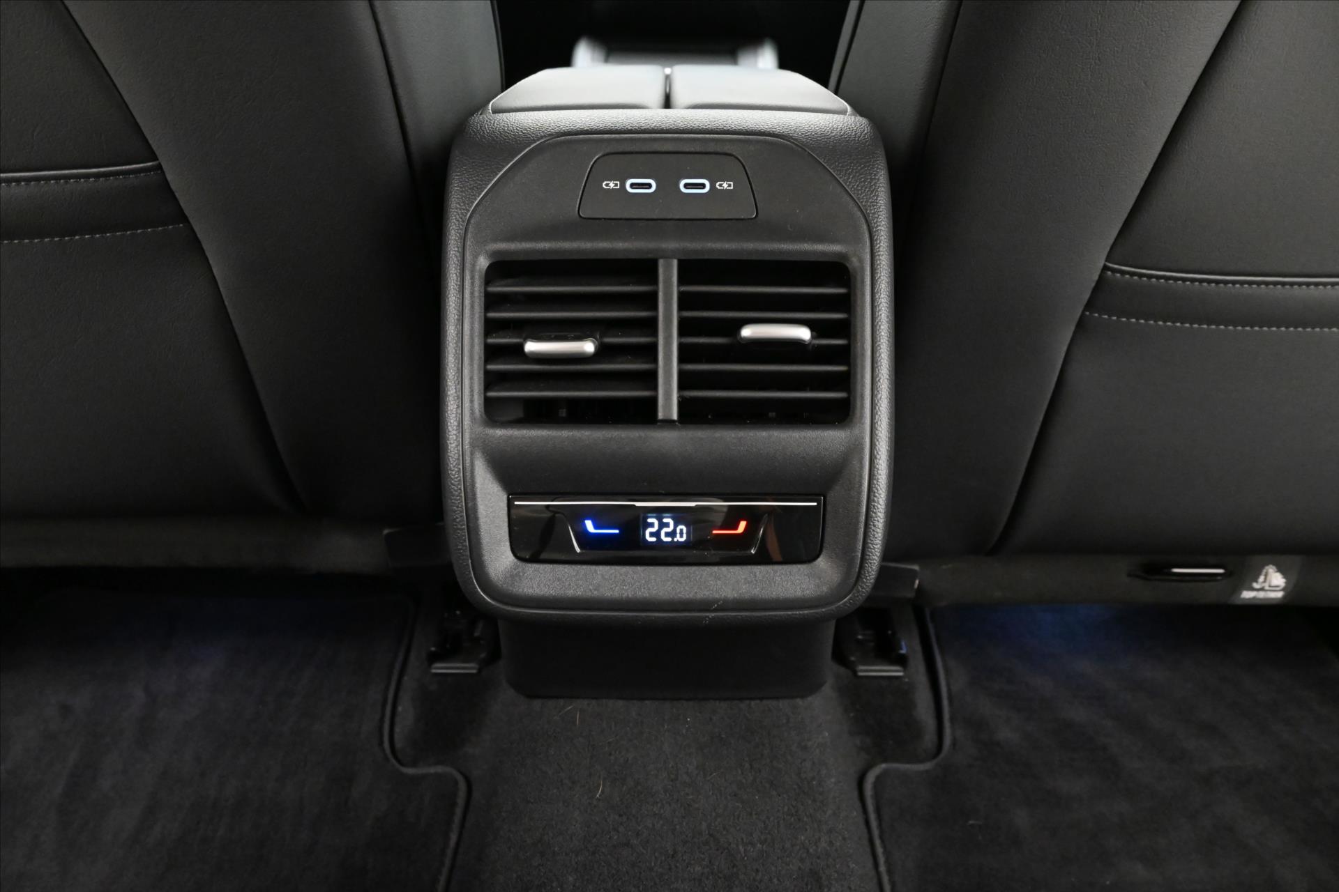 Hlavní fotografie vozu Volkswagen Passat 2,0 TDI 110kW DSG Business Záruka až 5 let (23)