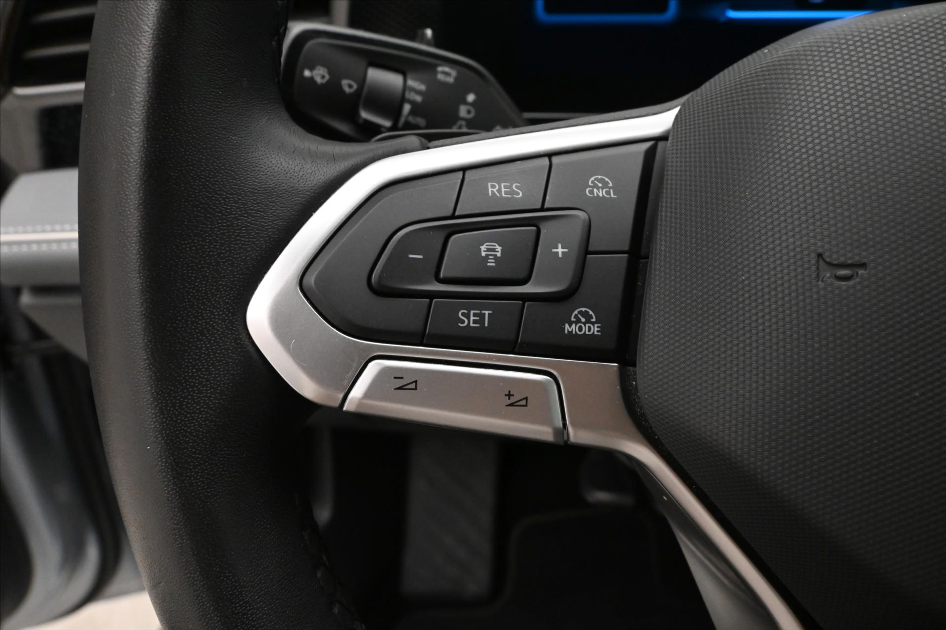 Hlavní fotografie vozu Volkswagen Passat 2,0 TDI 110kW DSG Business Záruka až 5 let (25)