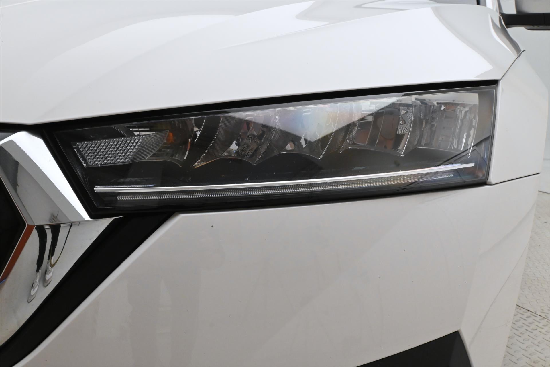 Hlavní fotografie vozu Škoda Octavia 2,0 TDI 110kW DSG Ambition 4x4 Záruka až 5 let (28)
