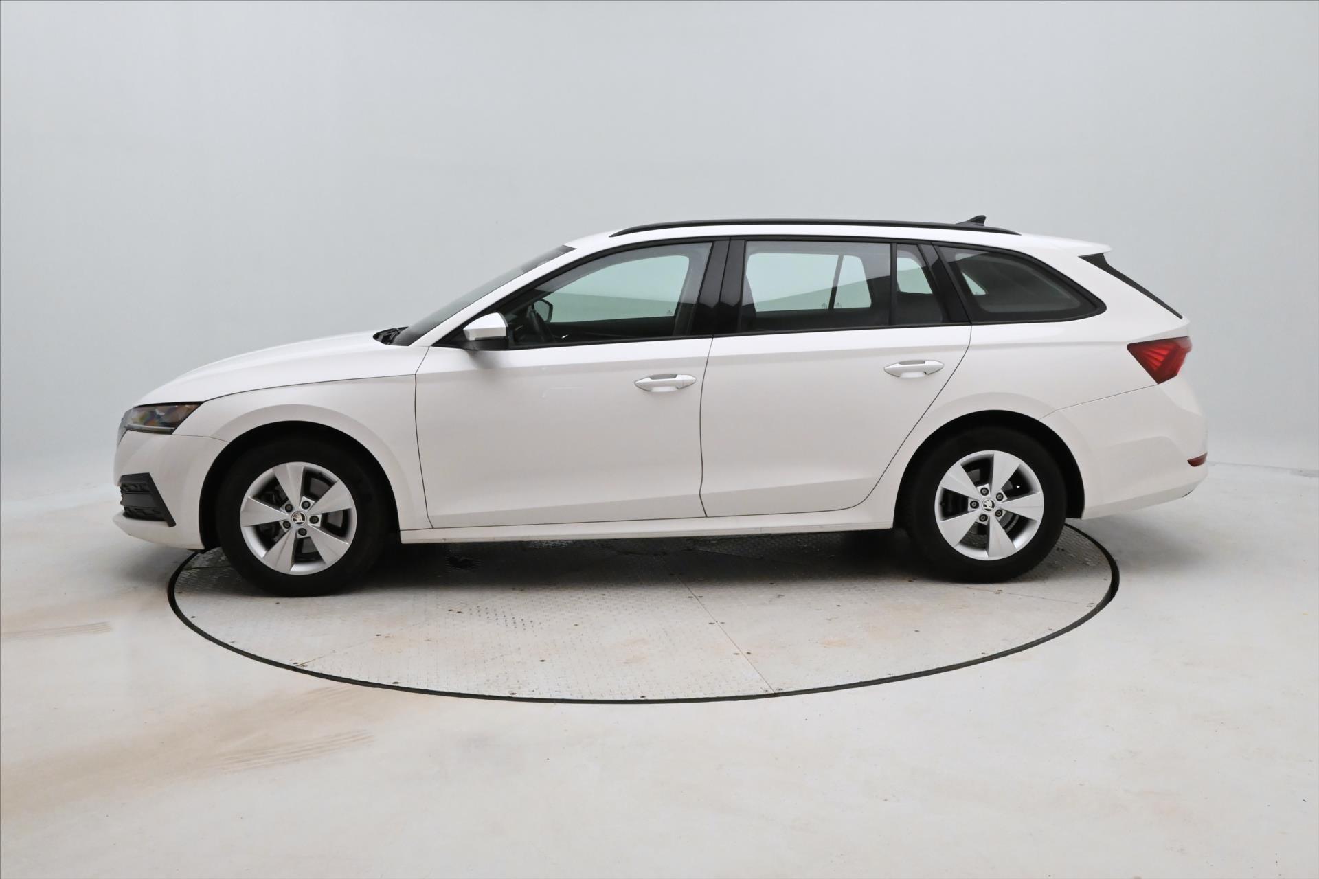 Hlavní fotografie vozu Škoda Octavia 2,0 TDI 110kW DSG Ambition 4x4 Záruka až 5 let (8)