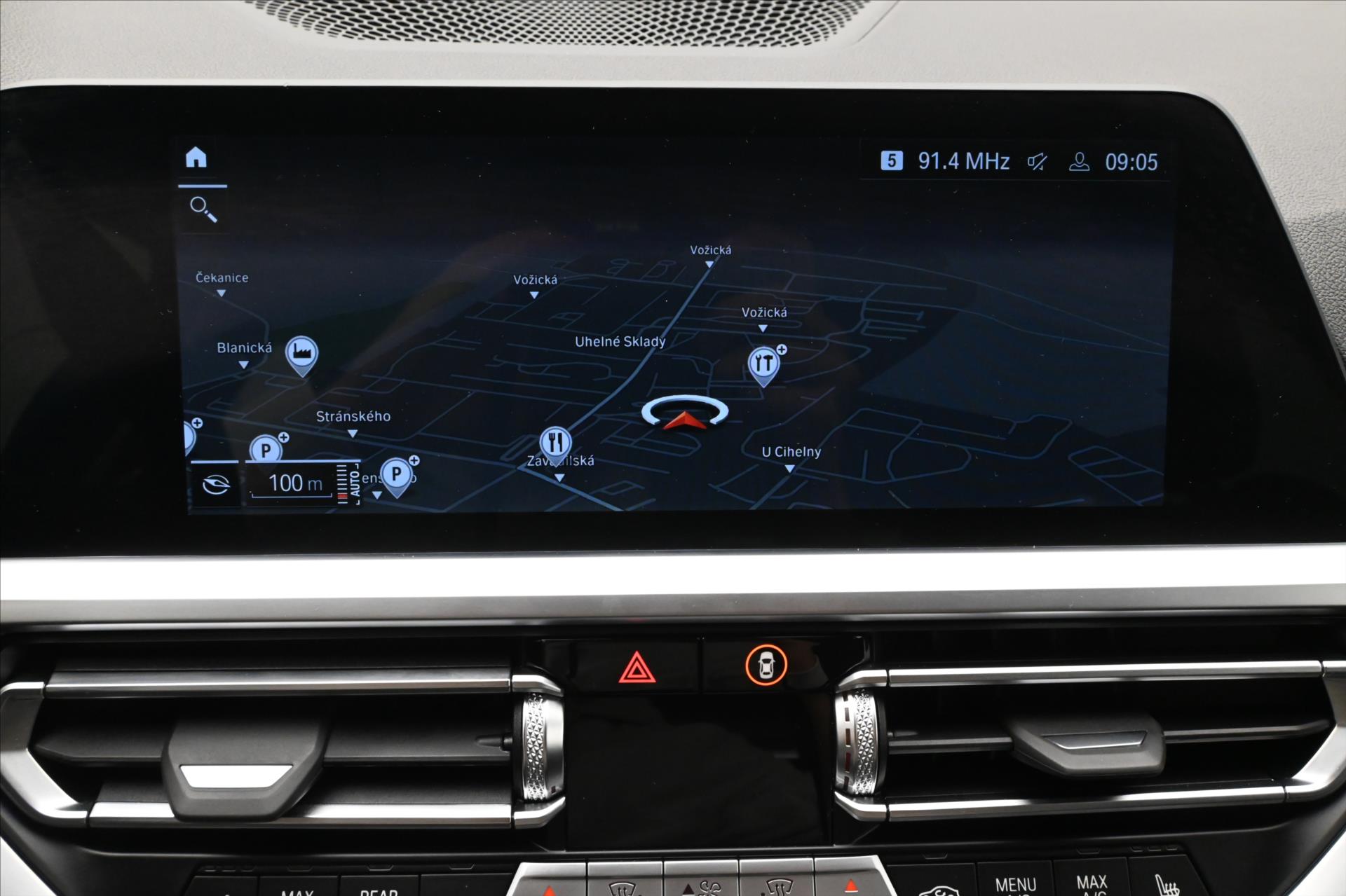 Main photo of the car BMW Row 3 2,0 320d 140 kW SportTouring Steptronic Záruka až 5 le (20)