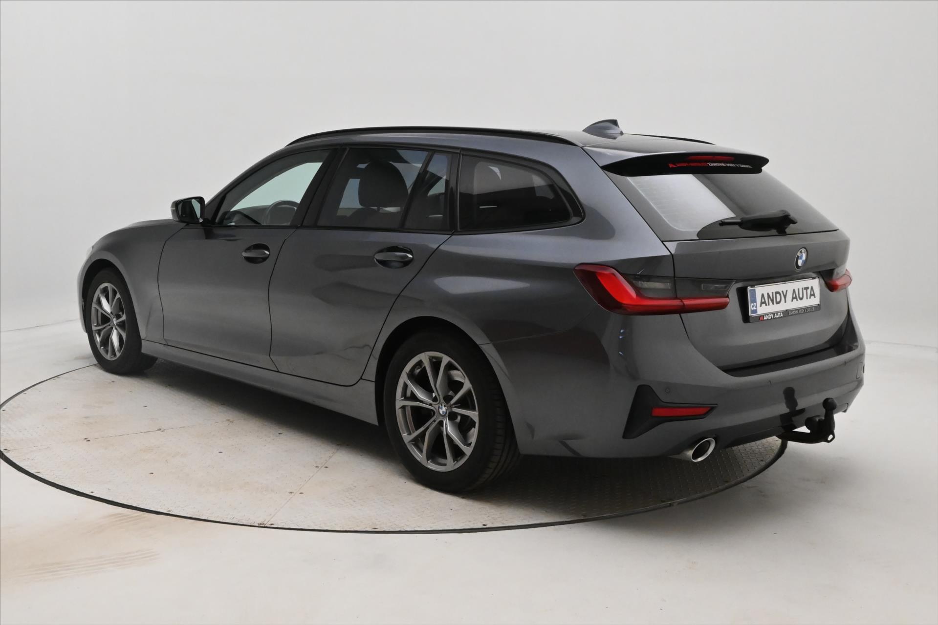 Main photo of the car BMW Row 3 2,0 320d 140 kW SportTouring Steptronic Záruka až 5 le (8)