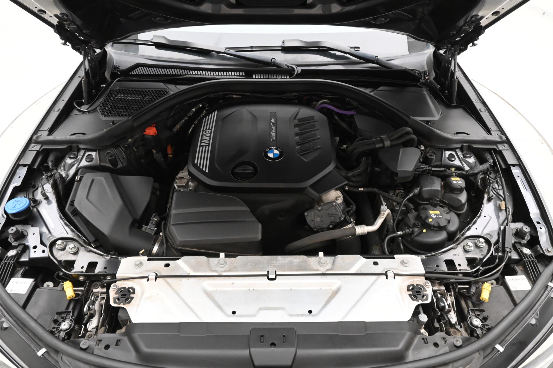 Main photo of the car BMW Row 3 2,0 320d 140 kW SportTouring Steptronic Záruka až 5 le (10)