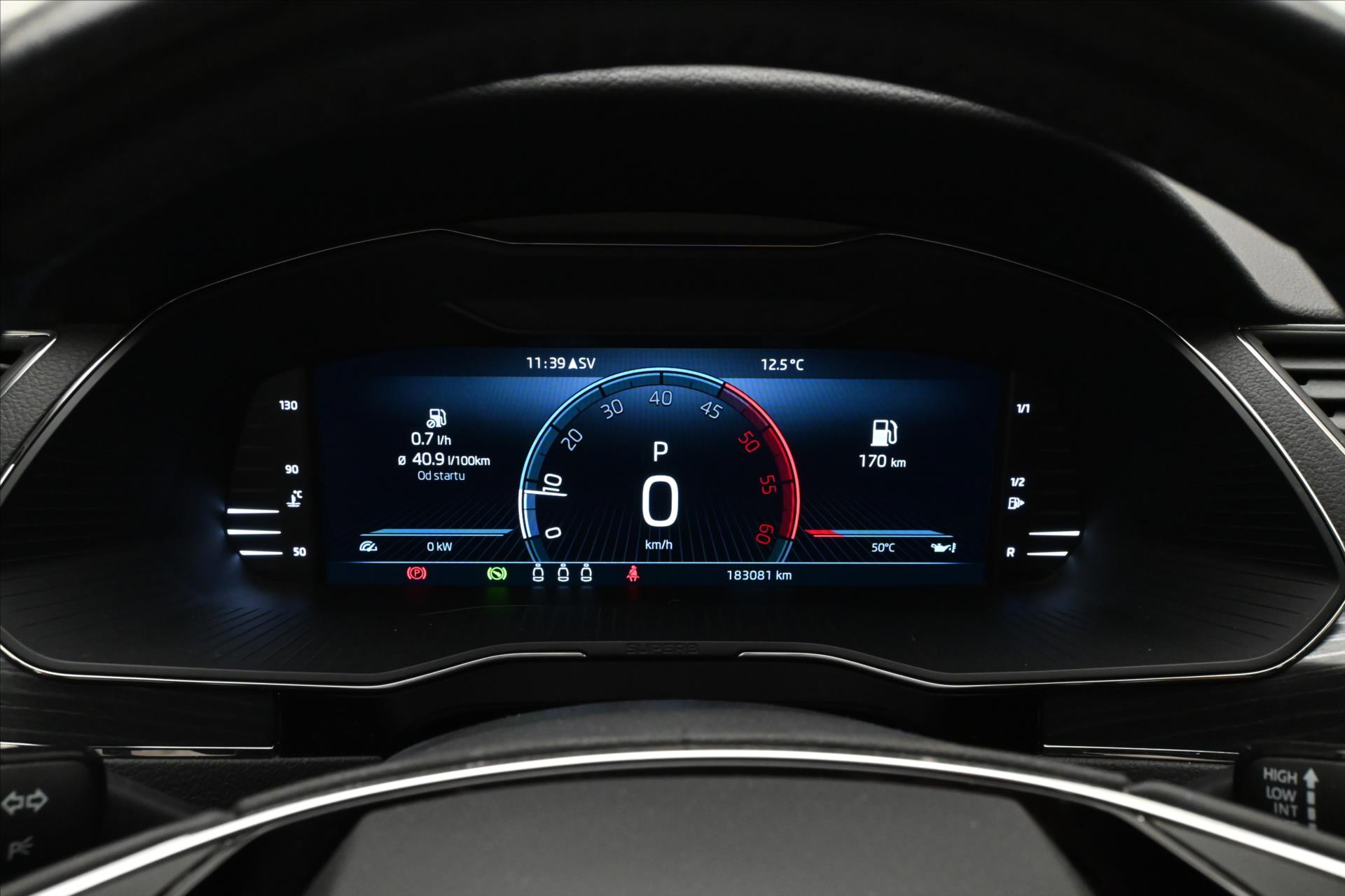 Main photo of the car Skoda Superb 2.0 TDI 110kW DSG Style Warranty up to 5 years (13)