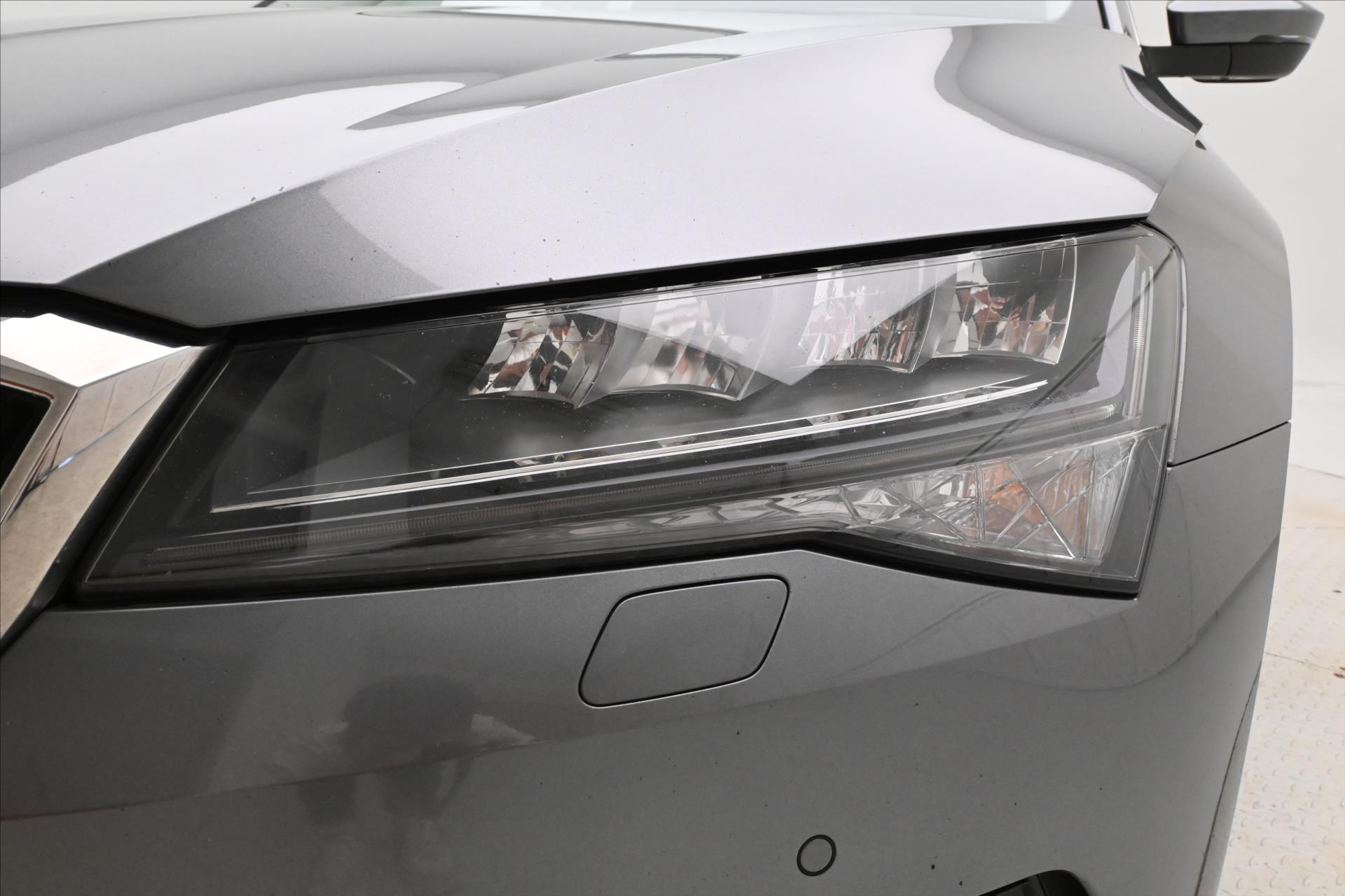 Main photo of the car Skoda Superb 2.0 TDI 110kW DSG Style Warranty up to 5 years (23)