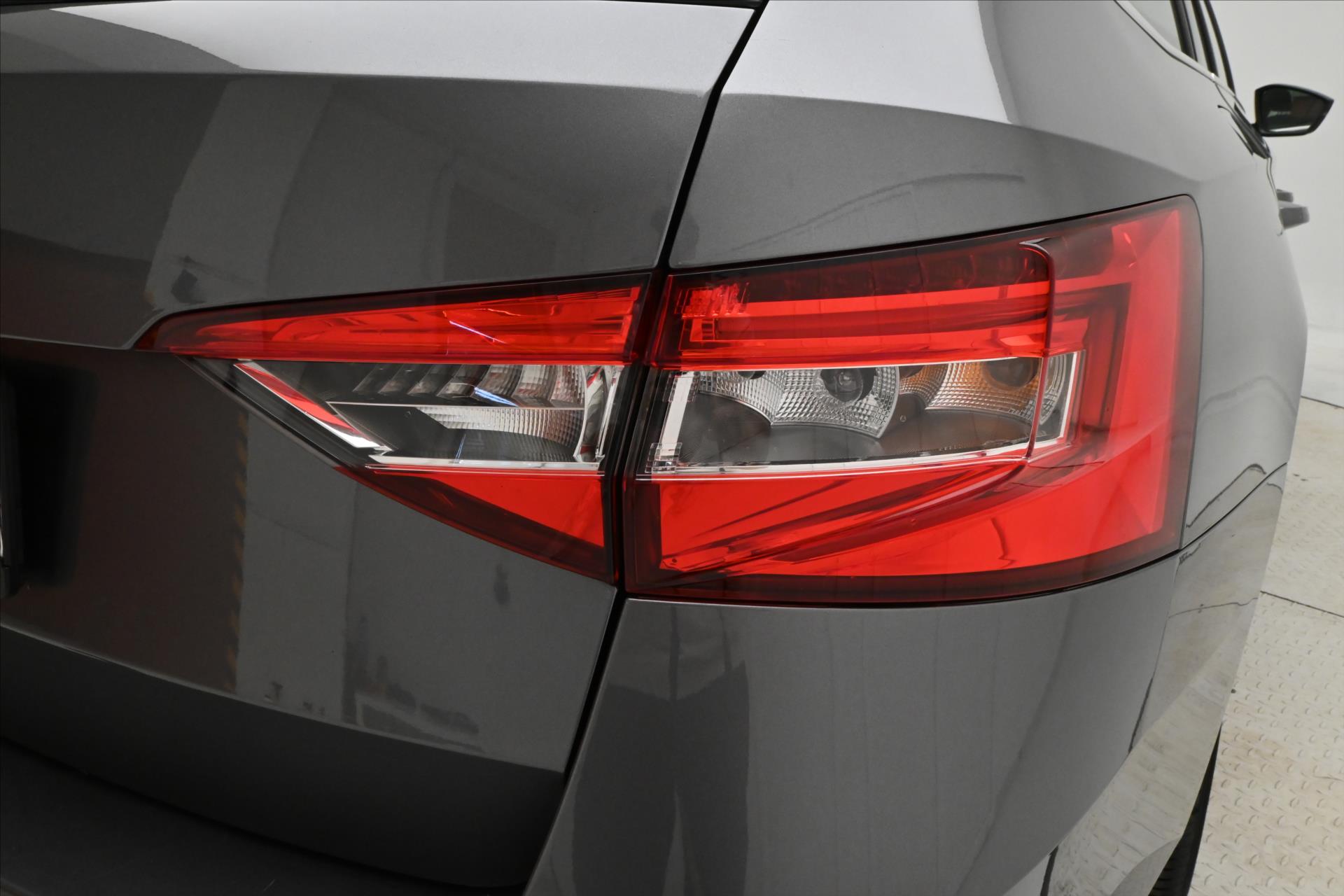 Main photo of the car Skoda Superb 2.0 TDI 110kW DSG Style Warranty up to 5 years (24)
