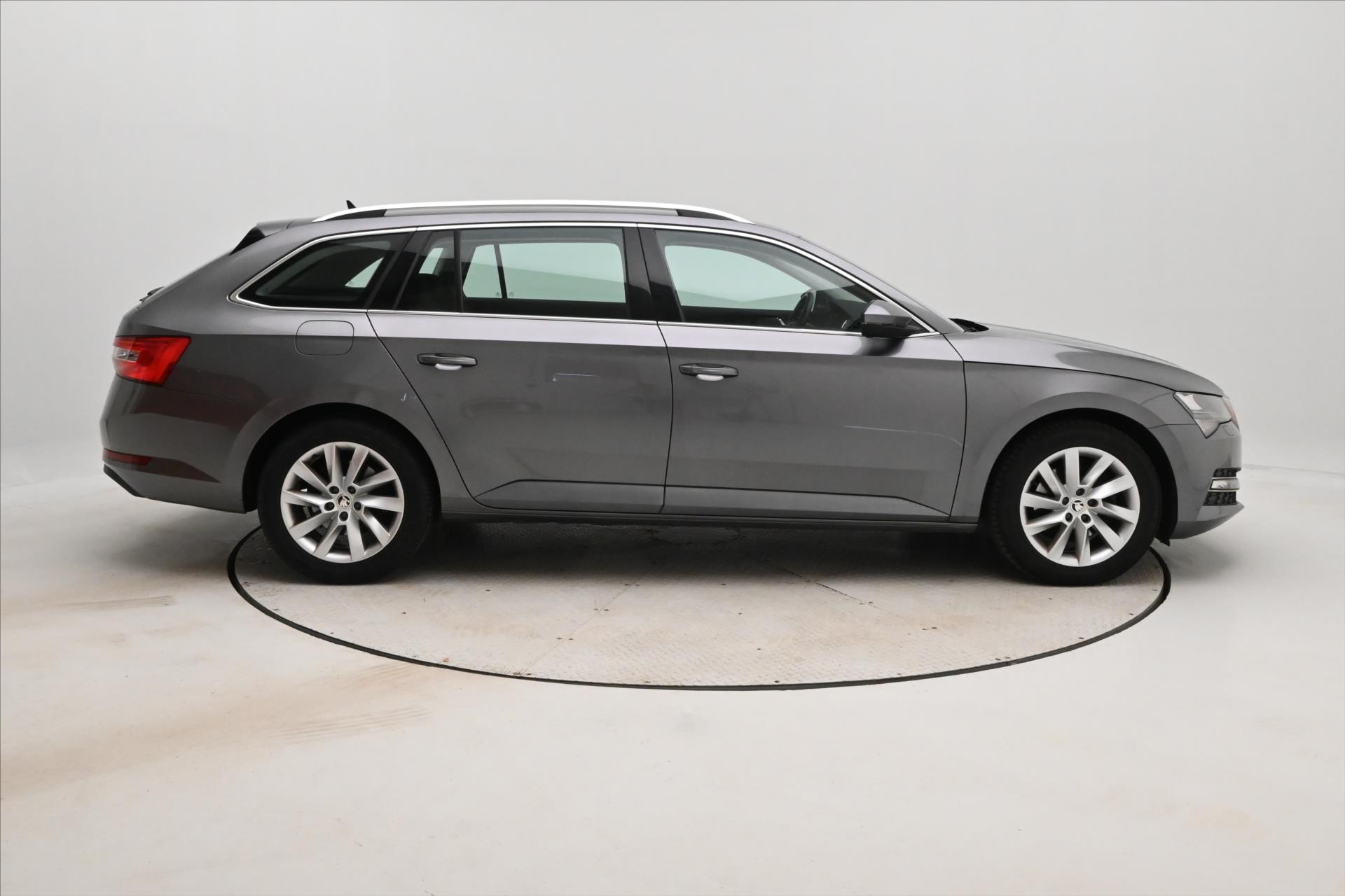 Main photo of the car Skoda Superb 2.0 TDI 110kW DSG Style Warranty up to 5 years (4)