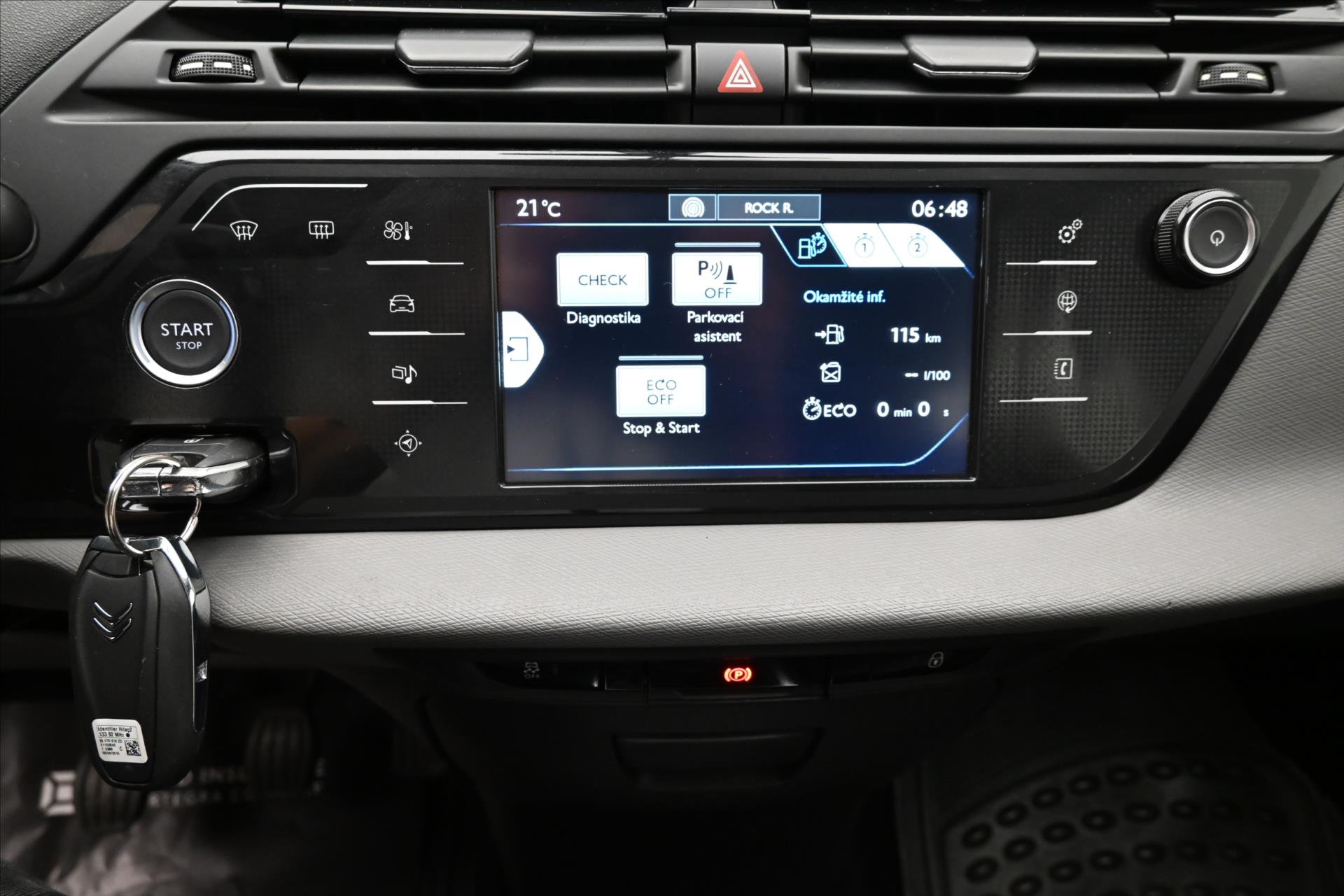 Hlavní fotografie vozu Citroën Grand C4 Picasso 2,0 HDI 110 kW 7 míst MANUÁL Záruka až 5 let (16)